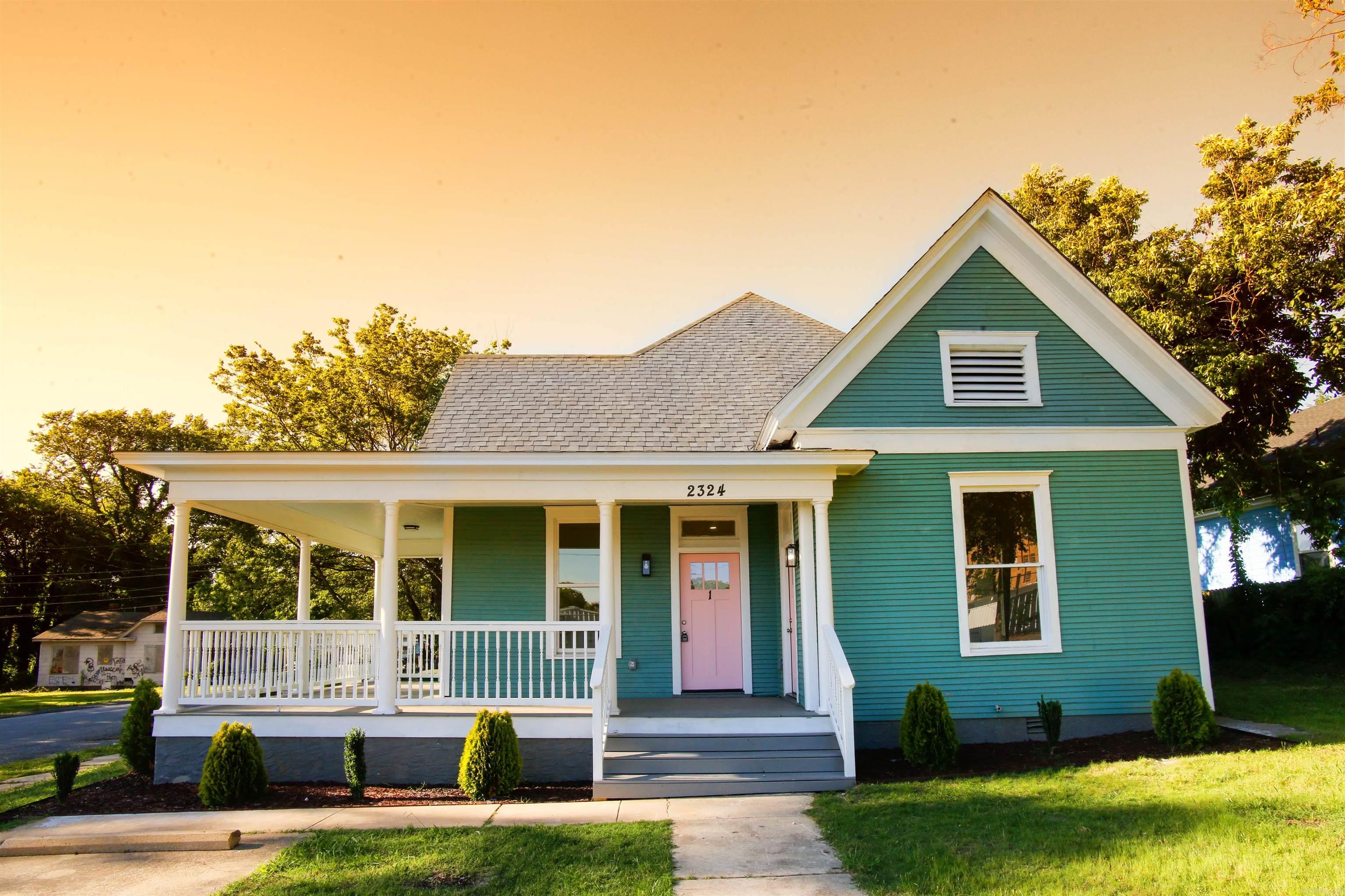 2324 W Daisy L Gatson Bates  Little Rock, AR