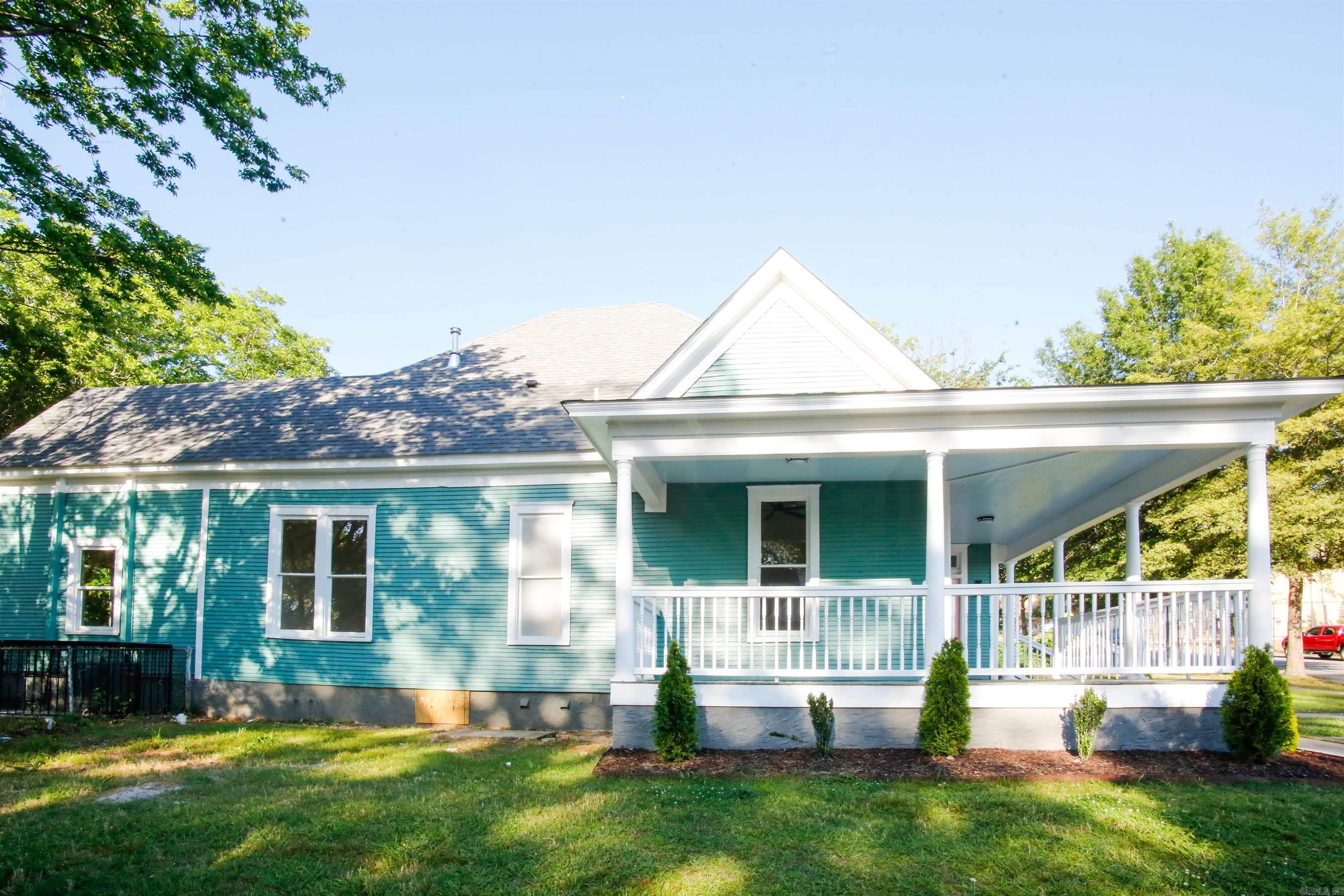 2324 W Daisy L Gatson Bates  Little Rock, AR