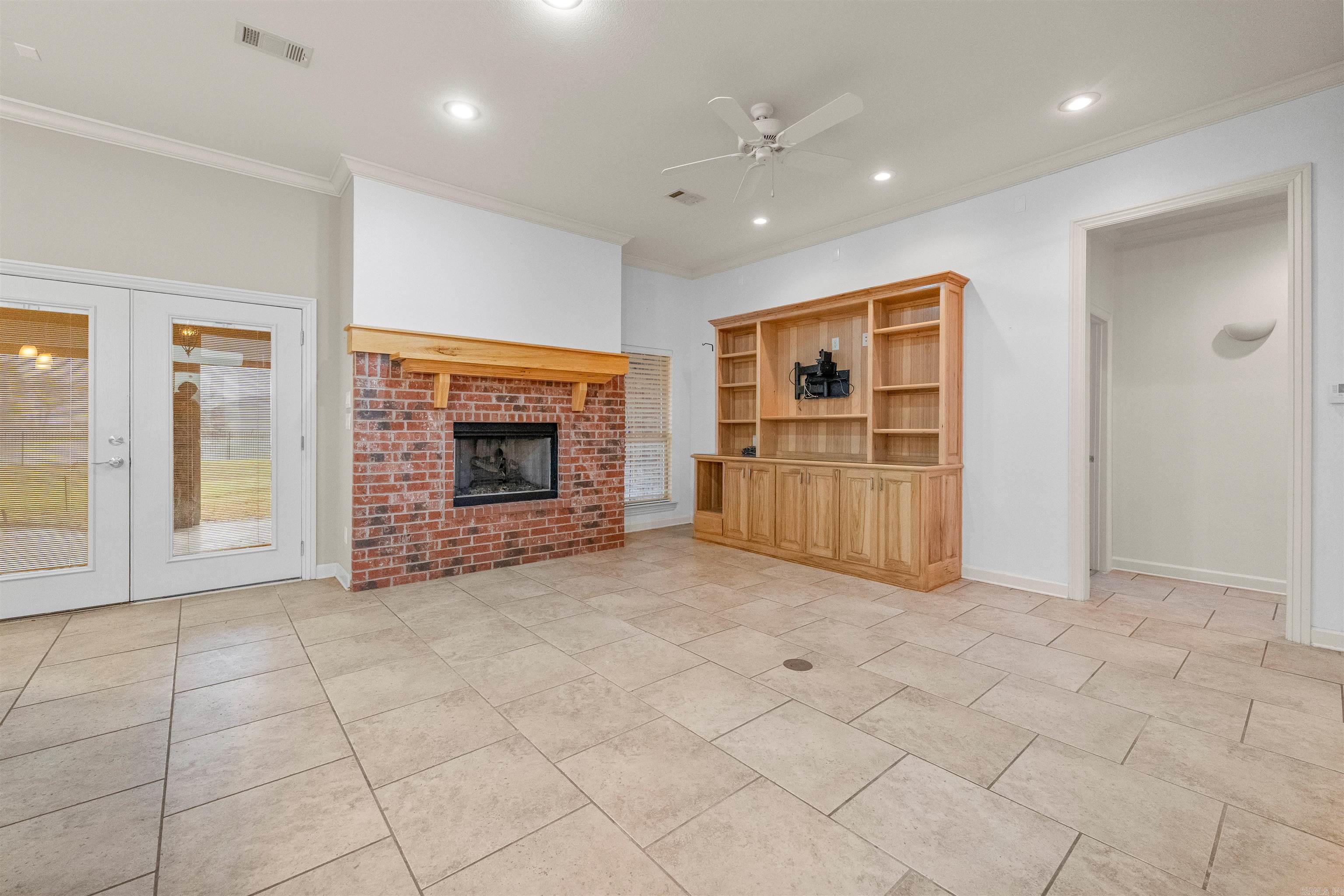 1070 Mound View Drive England, AR 72046