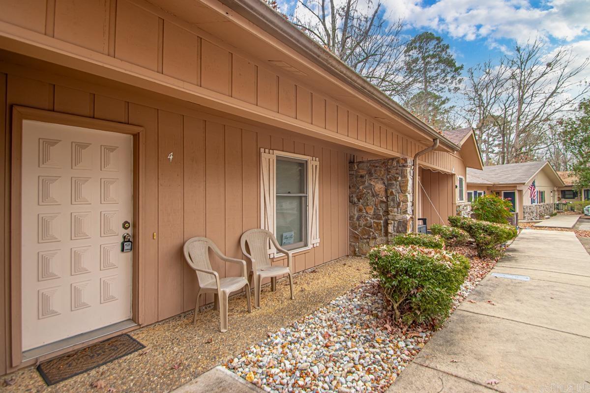 4 Orantes  Hot Springs Village, AR