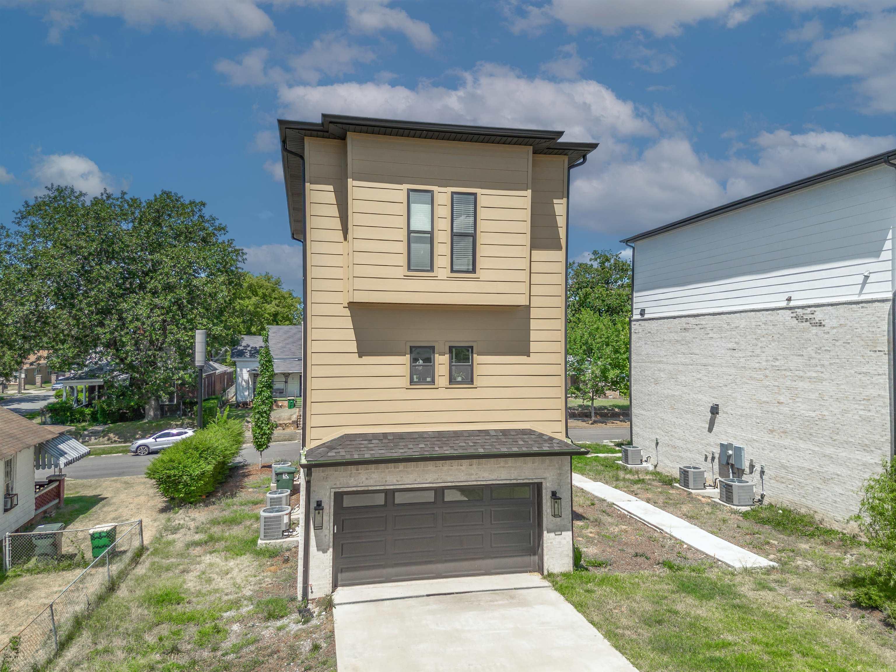 1867 S Ringo Street Little Rock, AR 72206