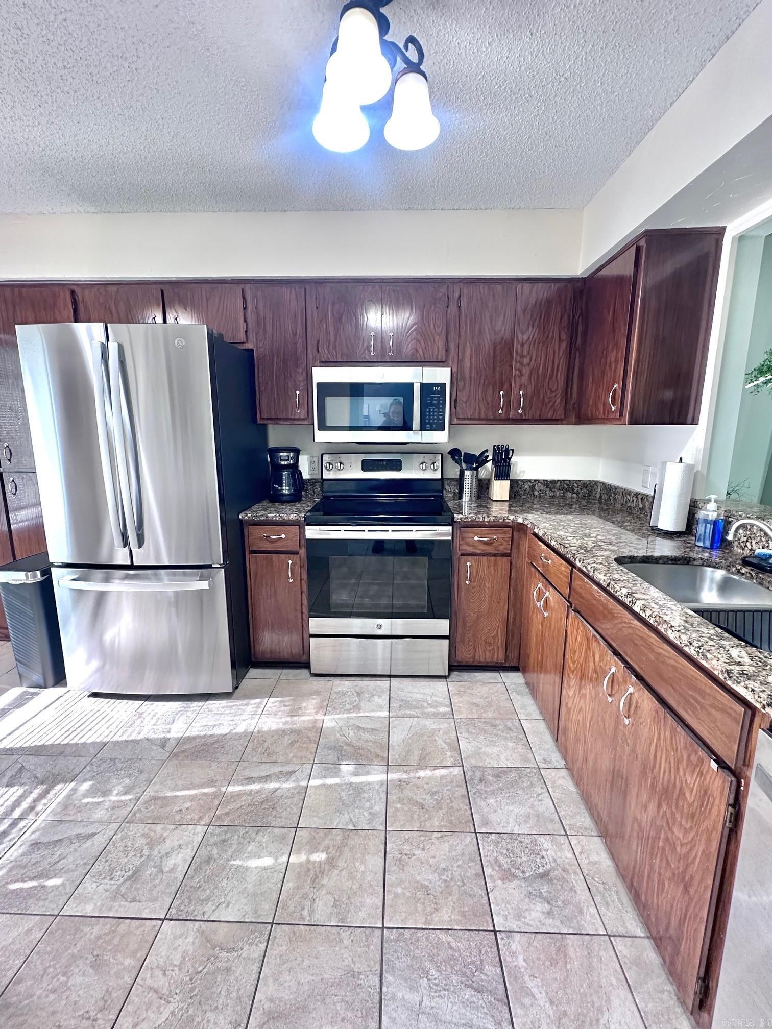 11 Lindsay Ln  Hot Springs Village, AR