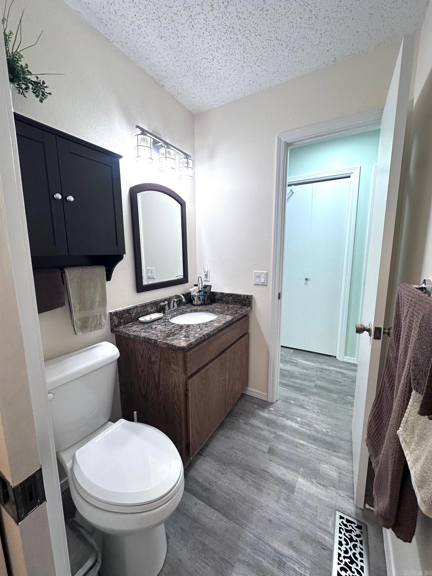 11 Lindsay Ln  Hot Springs Village, AR