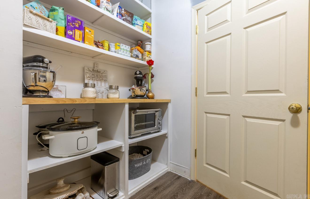 237 Chick Lane East End, AR 72206