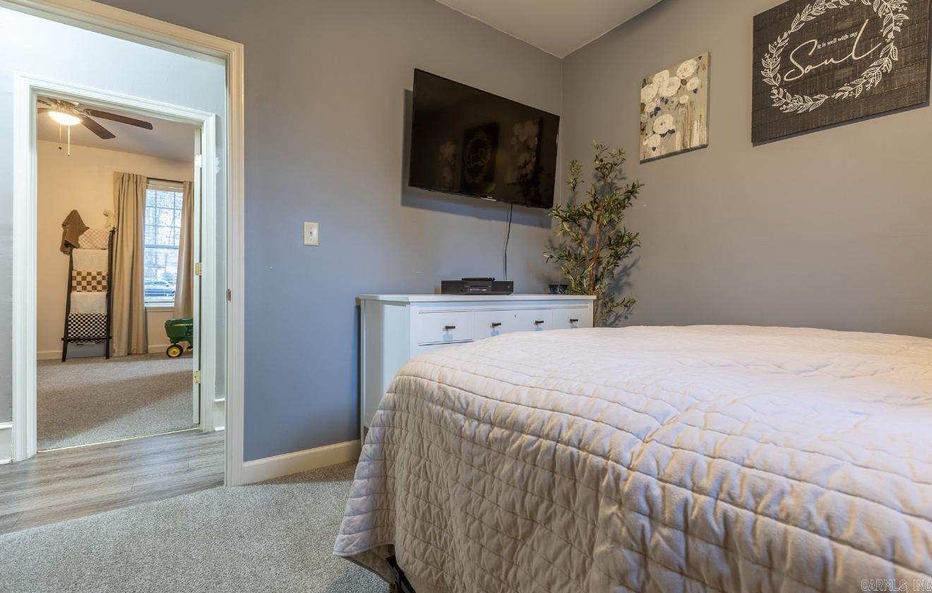 237 Chick Lane East End, AR 72206