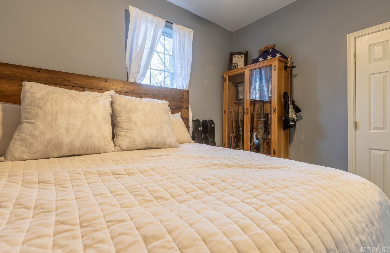 237 Chick Lane East End, AR 72206