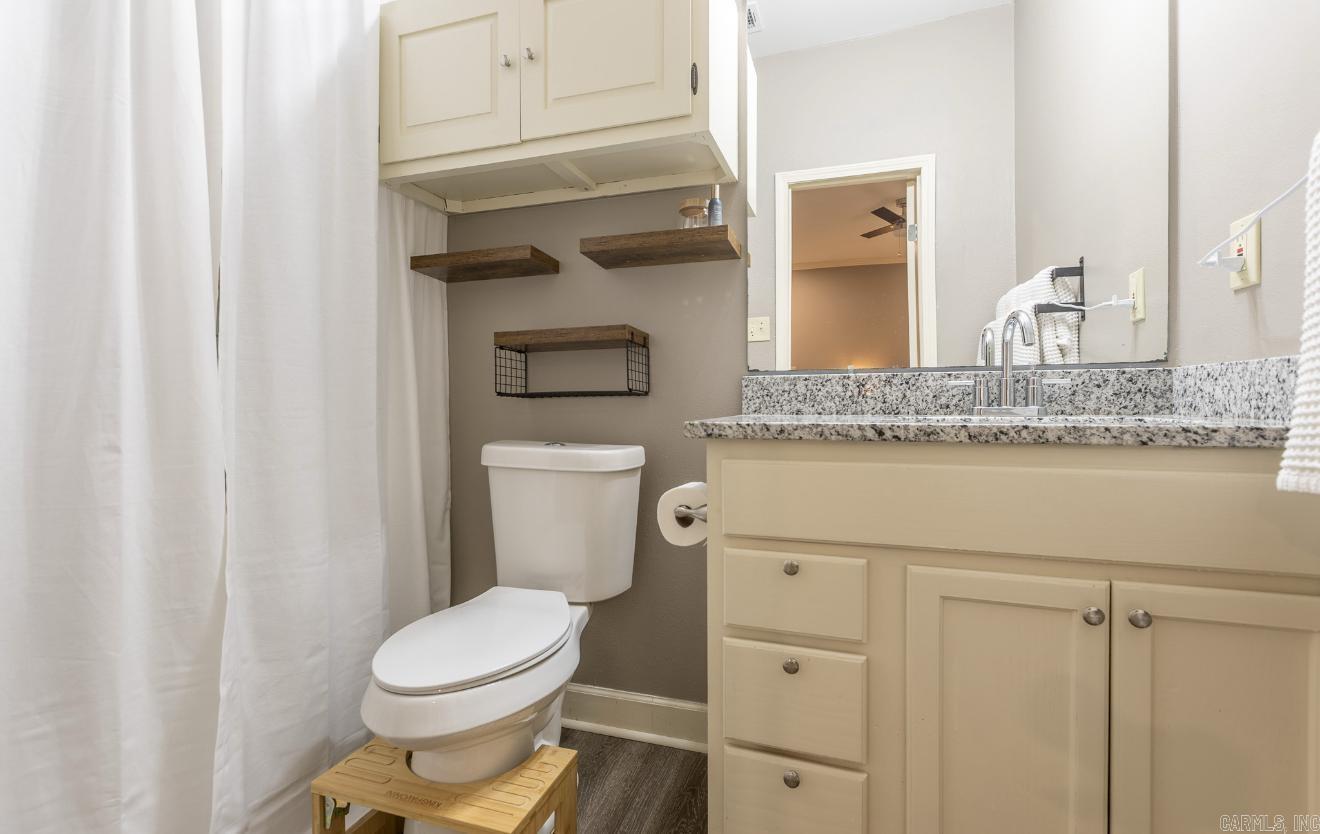 237 Chick Lane East End, AR 72206