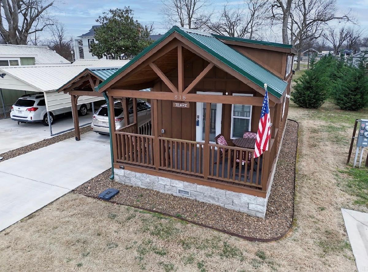 818 Kiwi  Rogers, AR