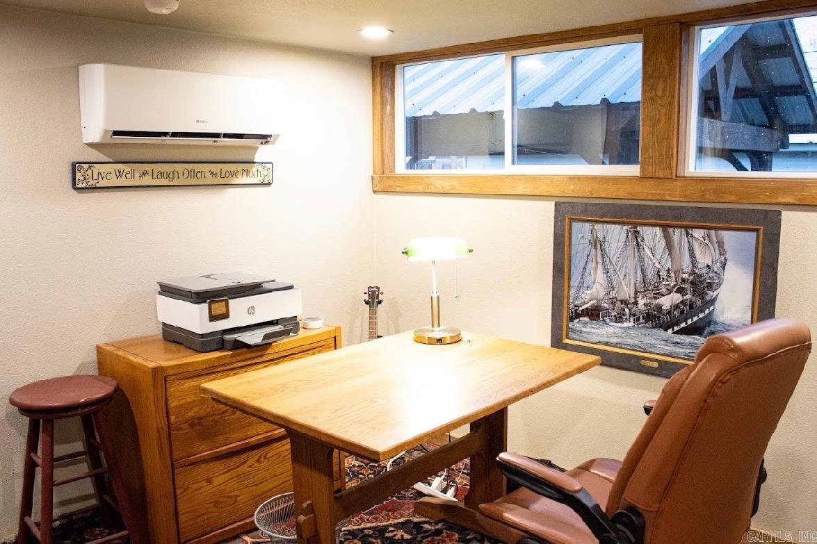 818 Kiwi  Rogers, AR