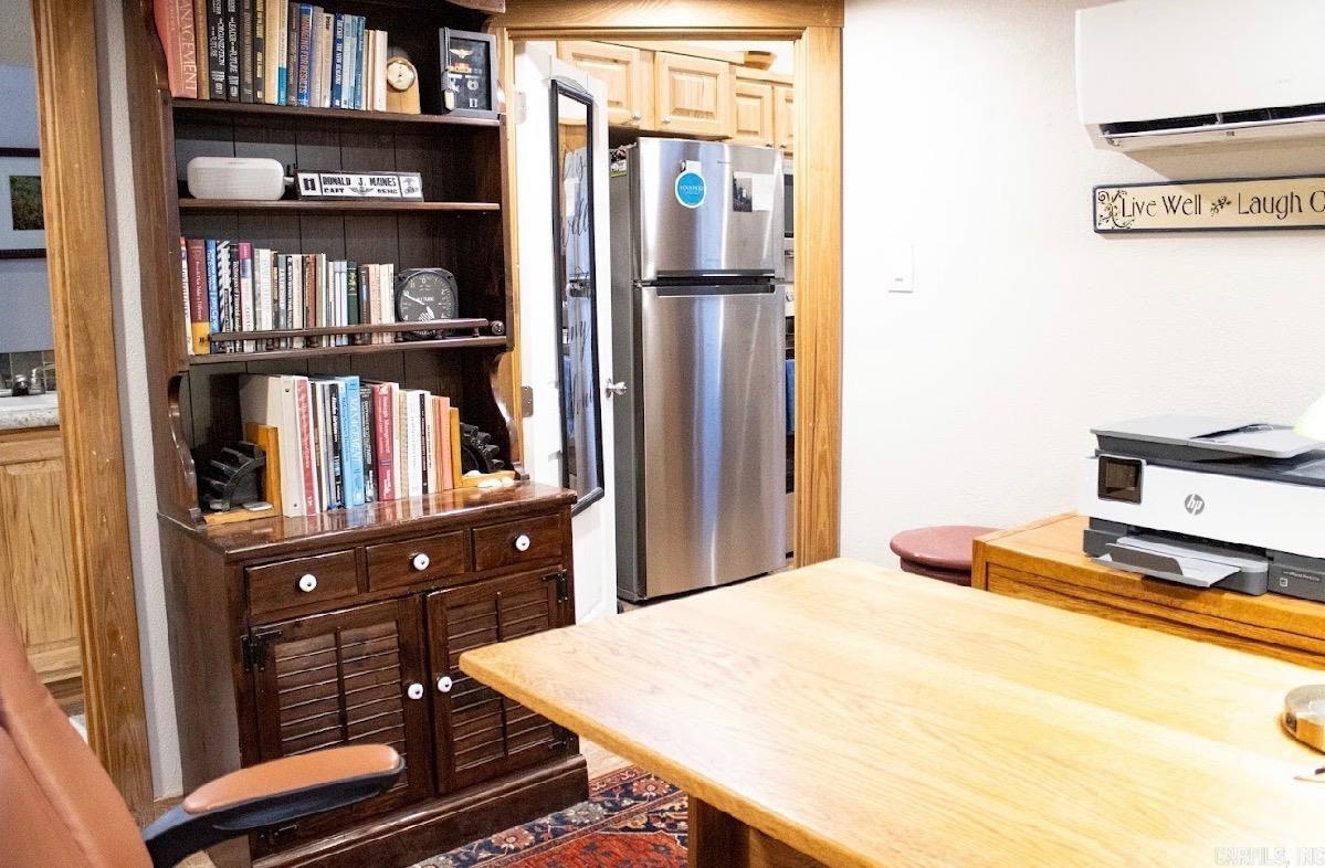 818 Kiwi  Rogers, AR