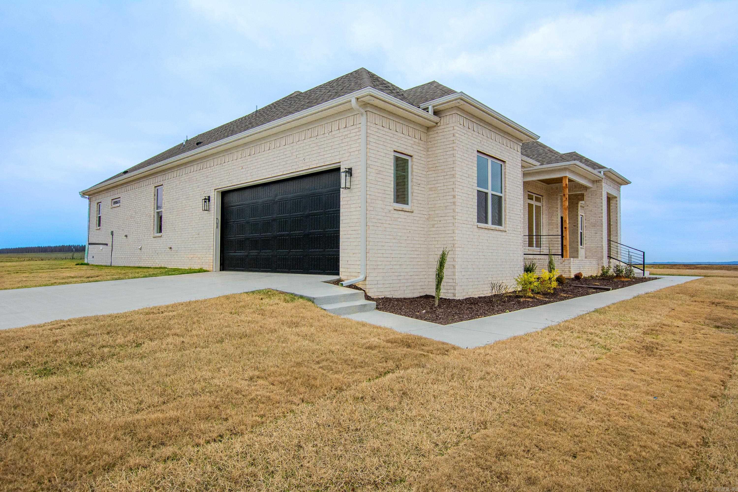 1616 Secretariat  Searcy, AR