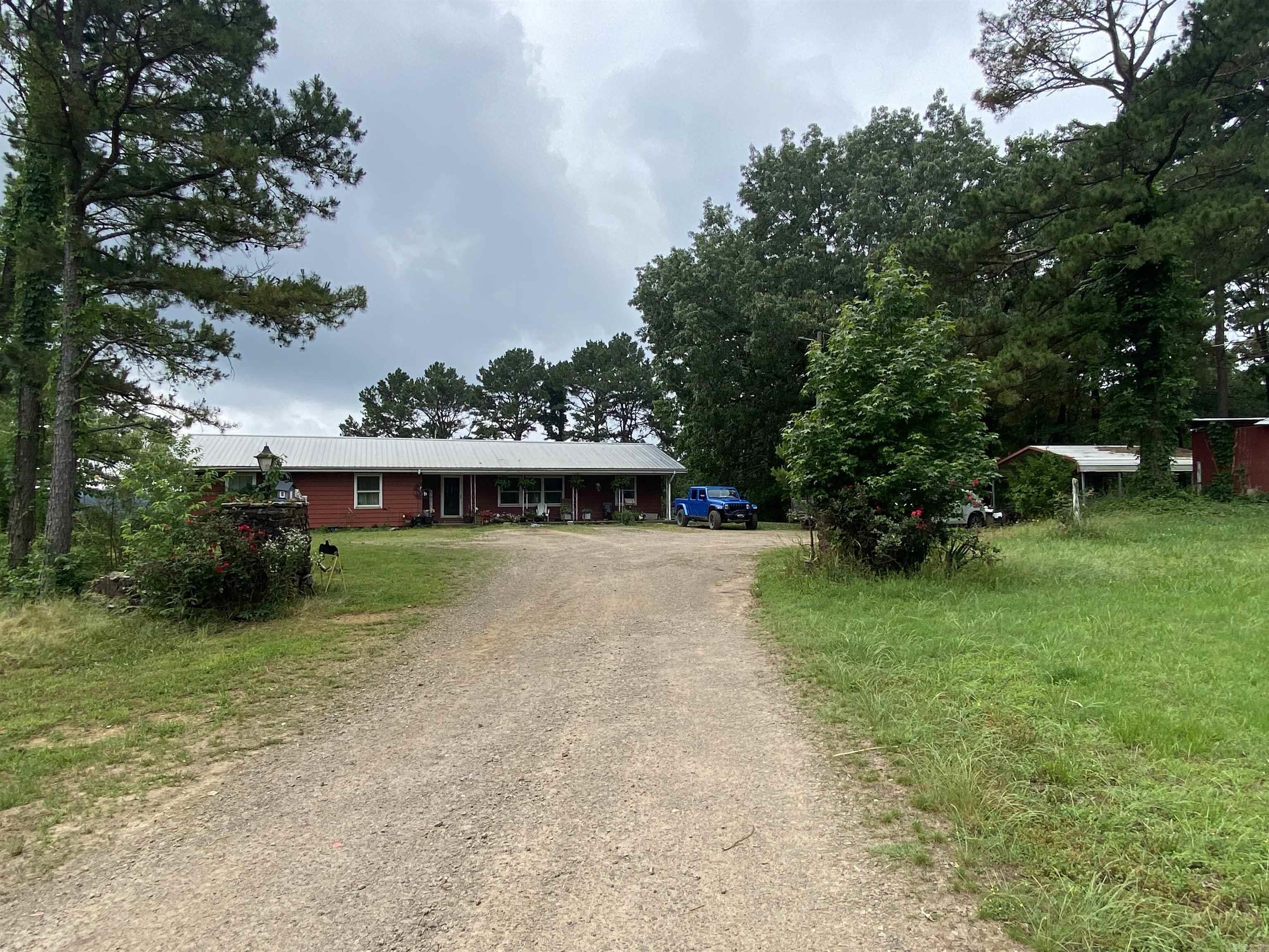 2403 County Road 3290