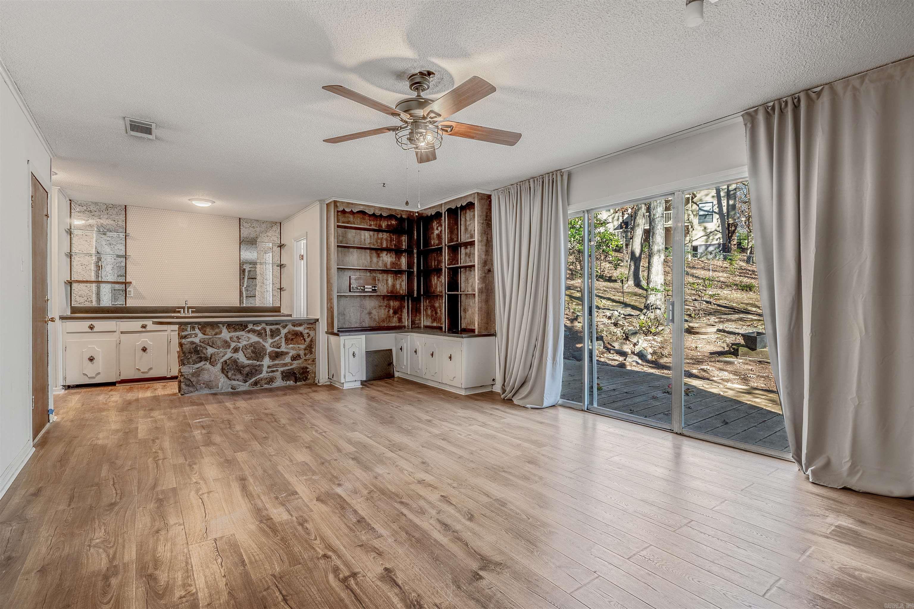 2811 Breckenridge  Little Rock, AR