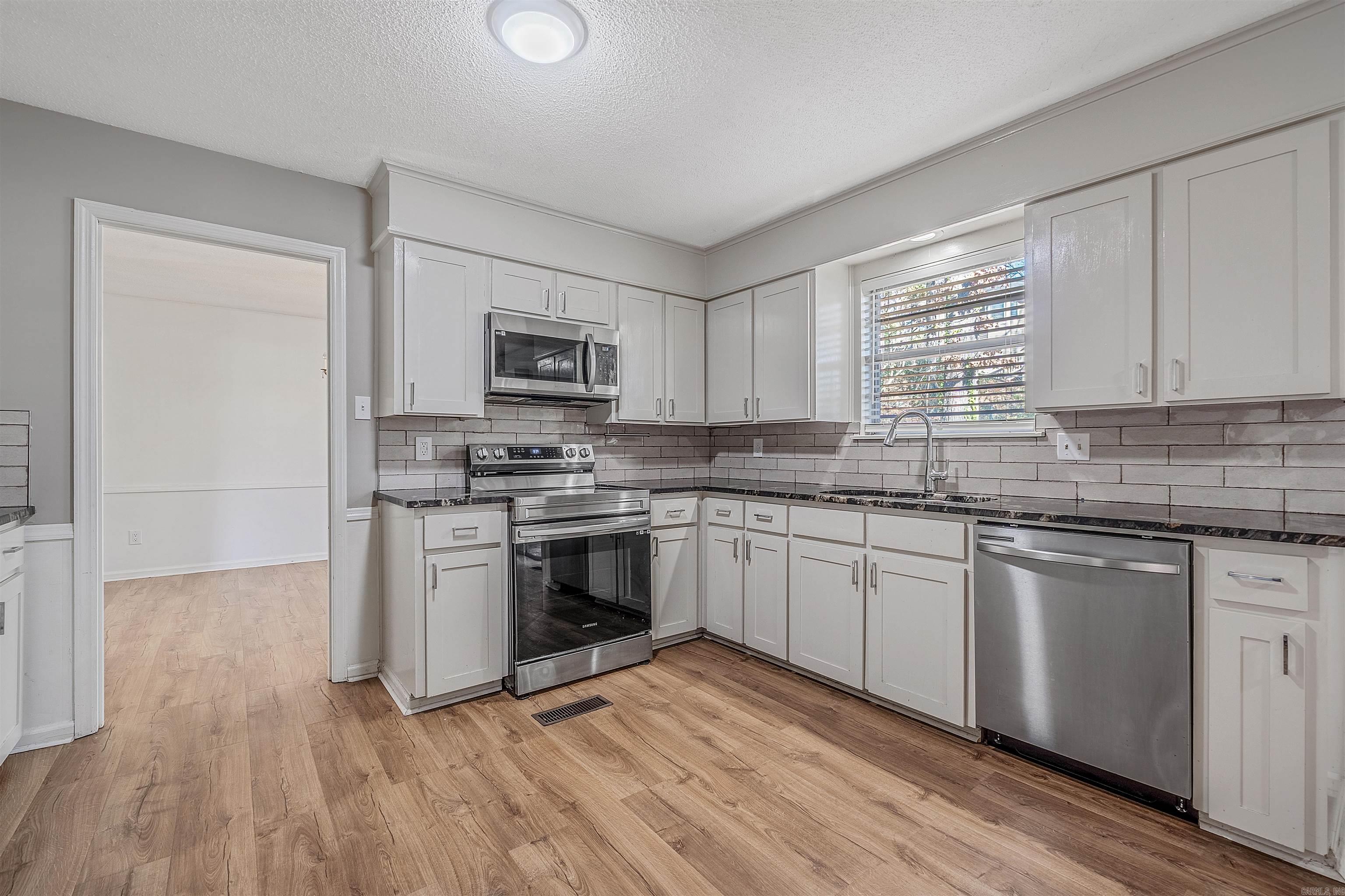 2811 Breckenridge  Little Rock, AR