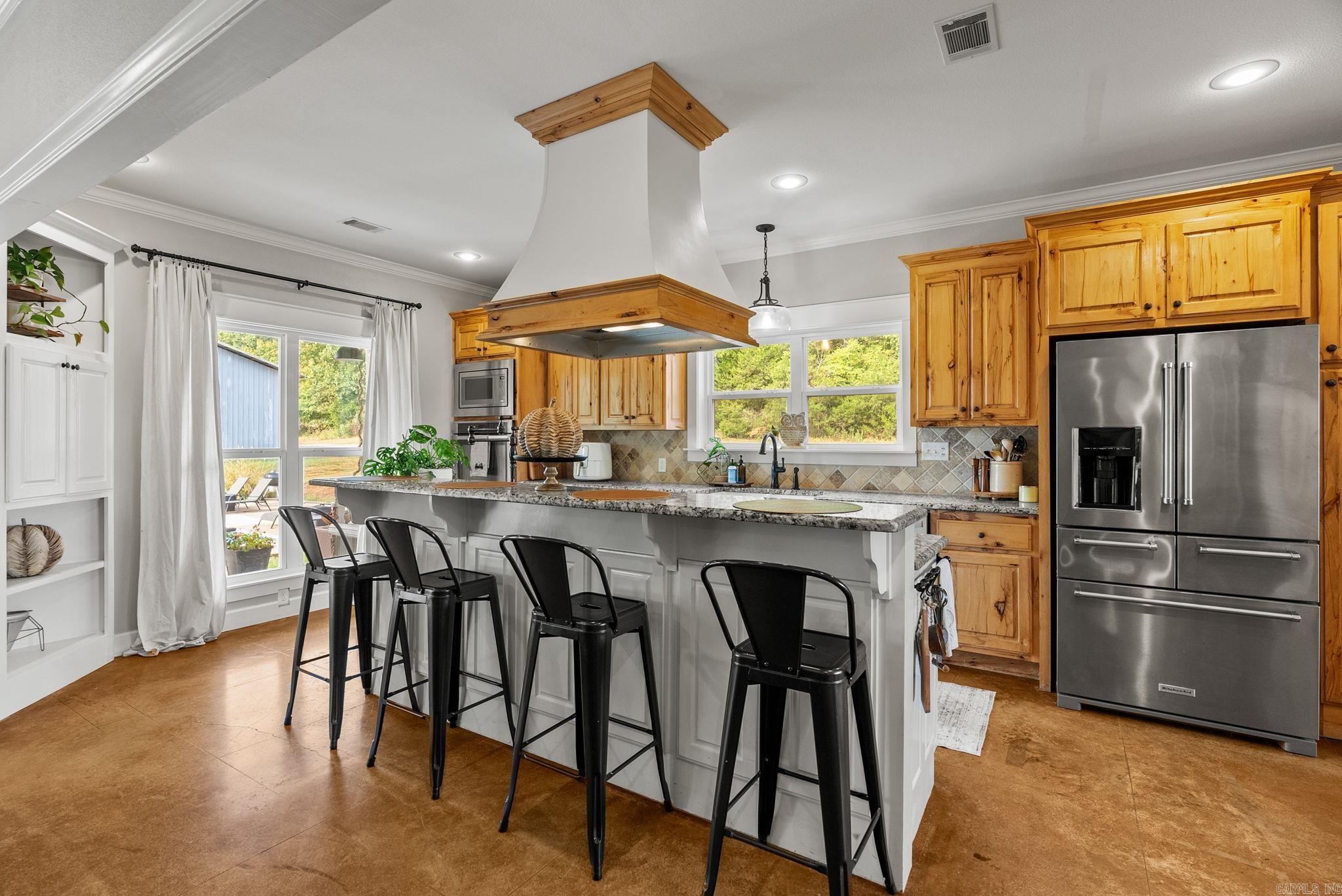 1431 Red Hill  Mt. Vernon, AR