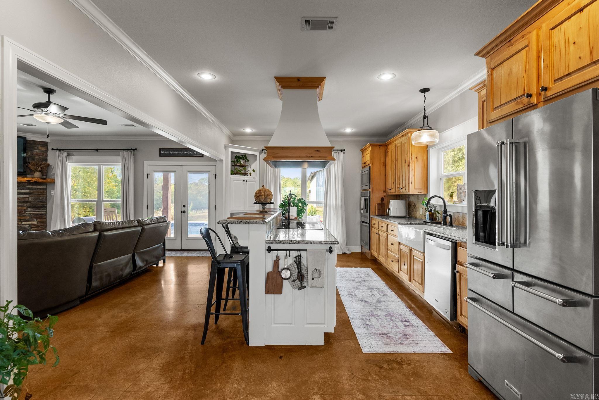 1431 Red Hill  Mt. Vernon, AR