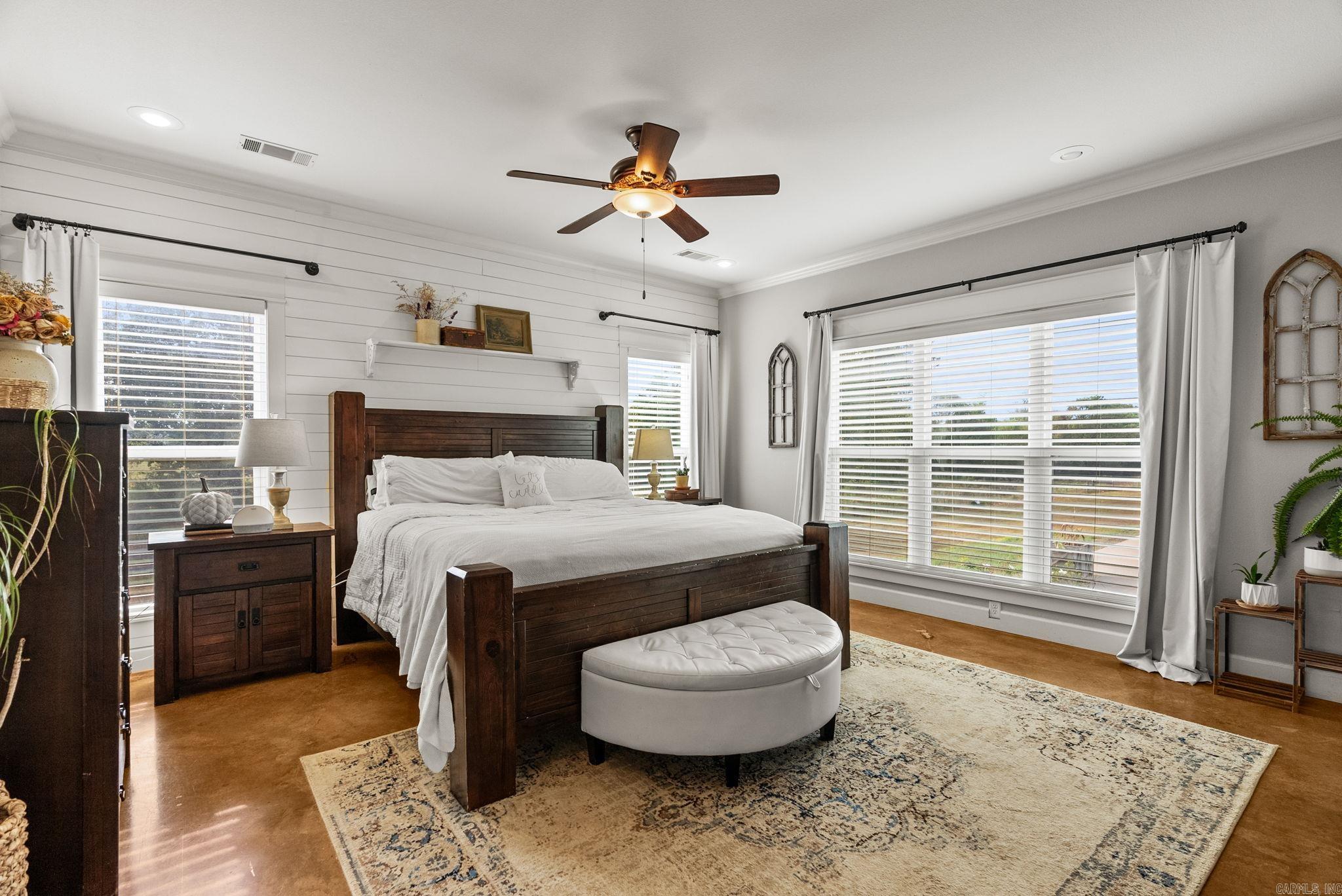 1431 Red Hill  Mt. Vernon, AR