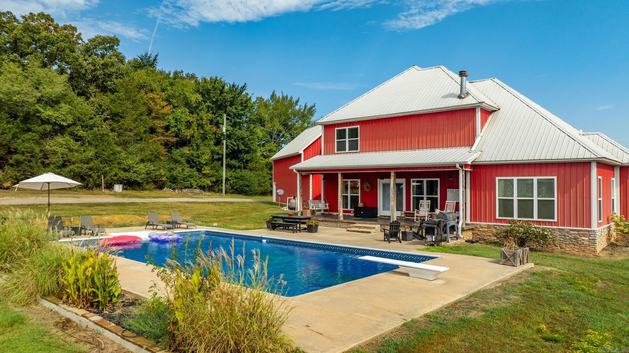 1431 Red Hill  Mt. Vernon, AR