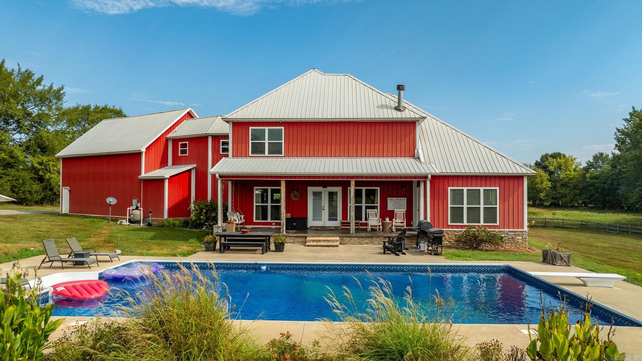 1431 Red Hill  Mt. Vernon, AR