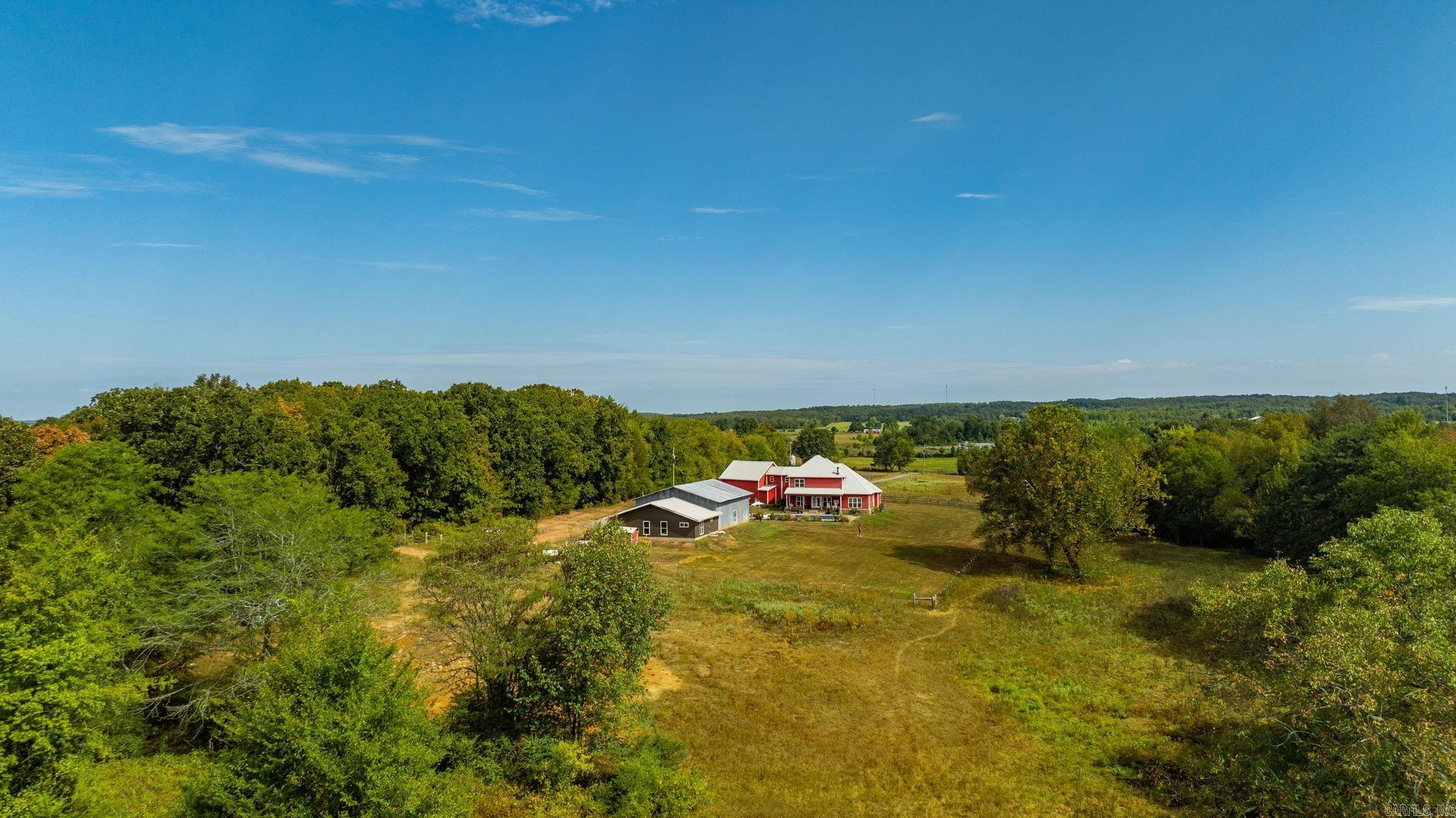 1431 Red Hill  Mt. Vernon, AR