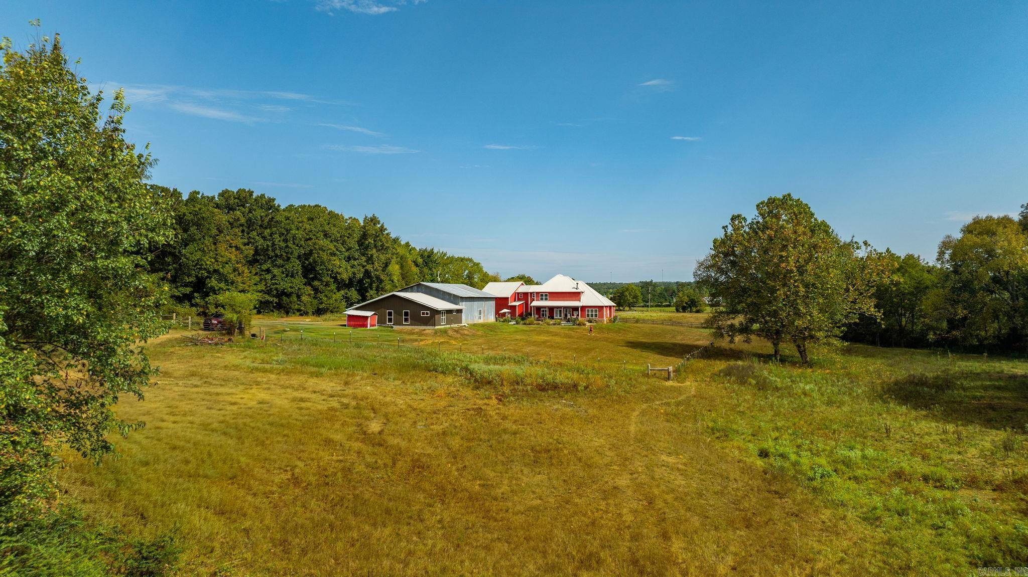 1431 Red Hill  Mt. Vernon, AR