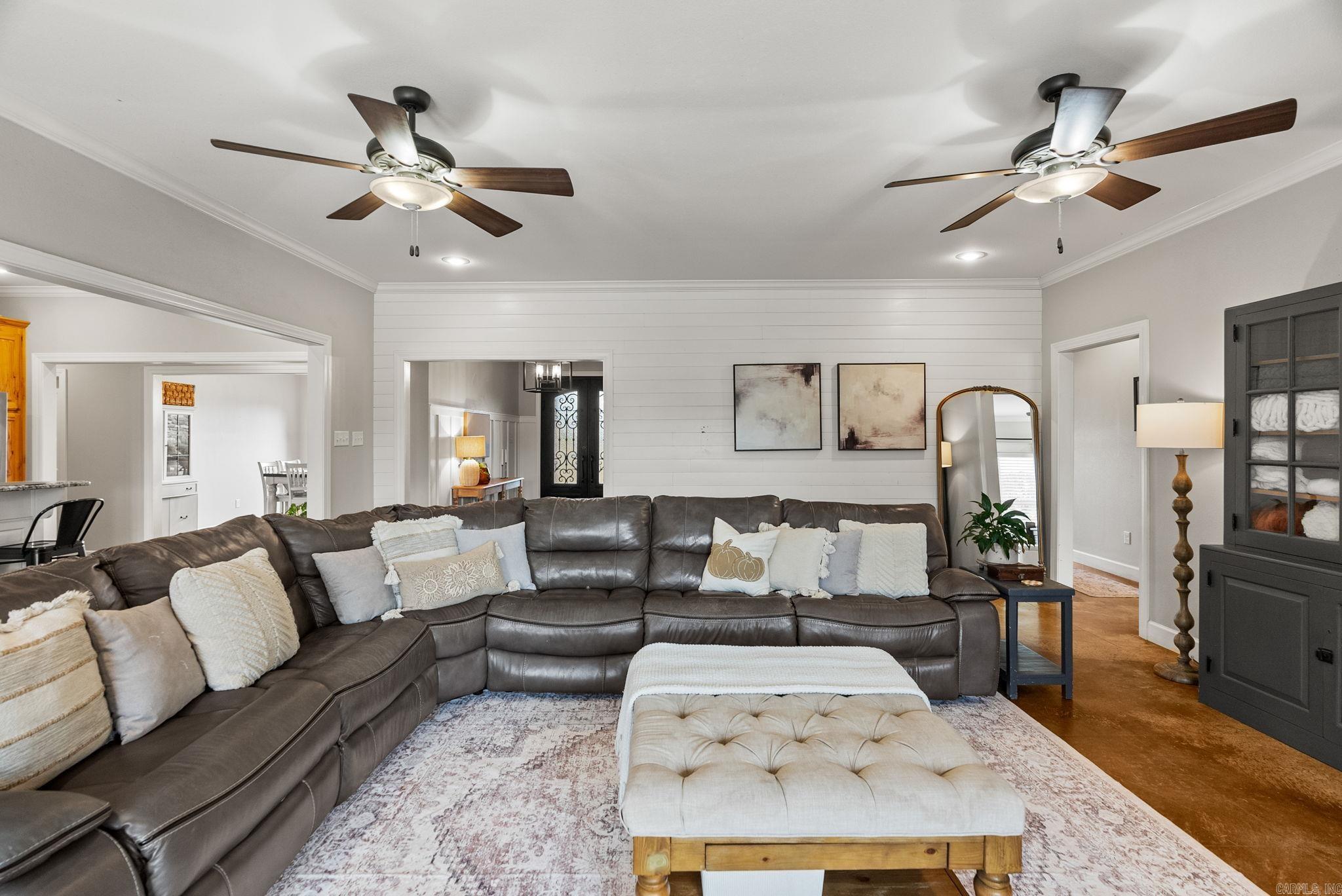 1431 Red Hill  Mt. Vernon, AR