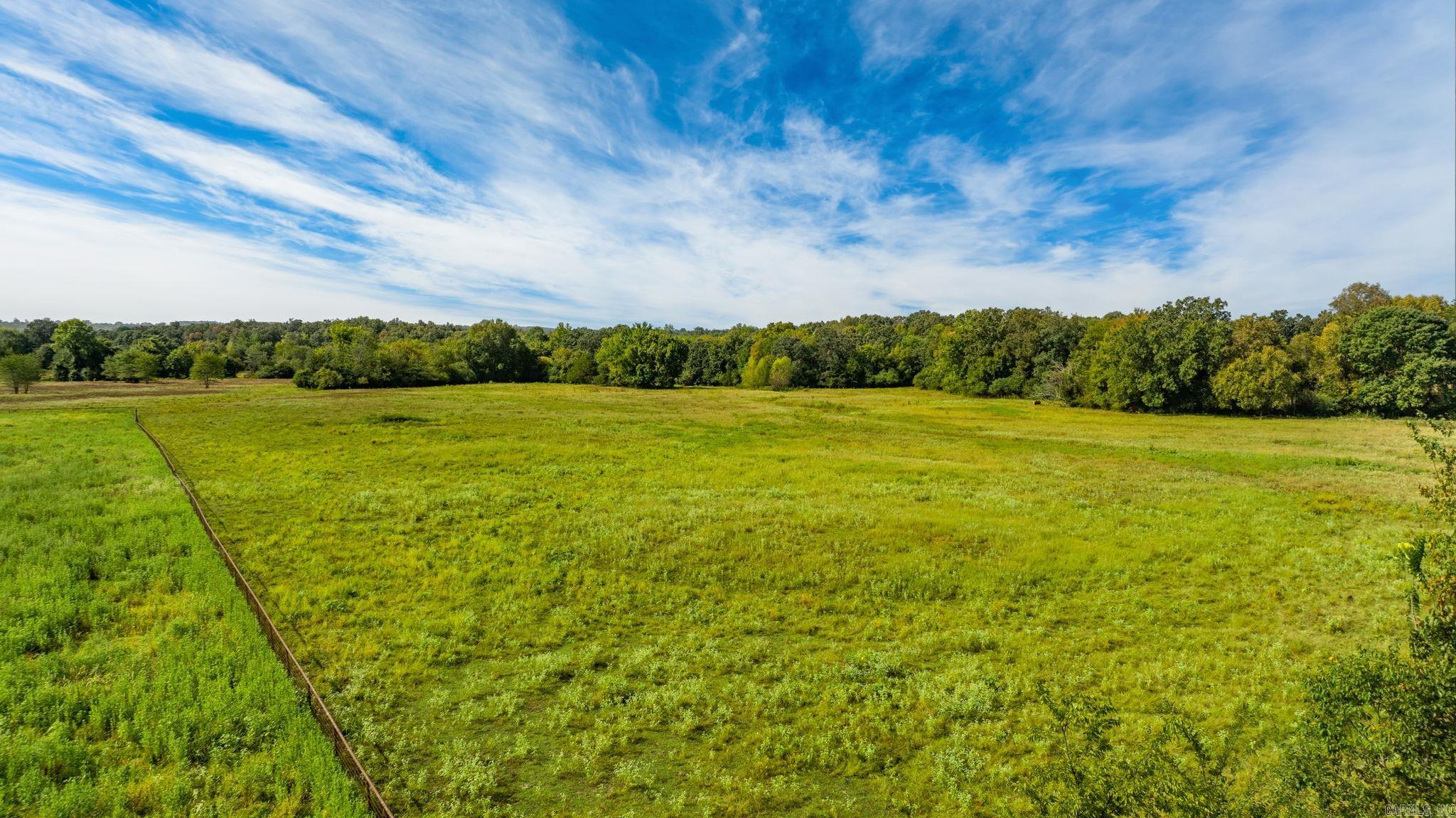 1431 Red Hill  Mount Vernon, AR