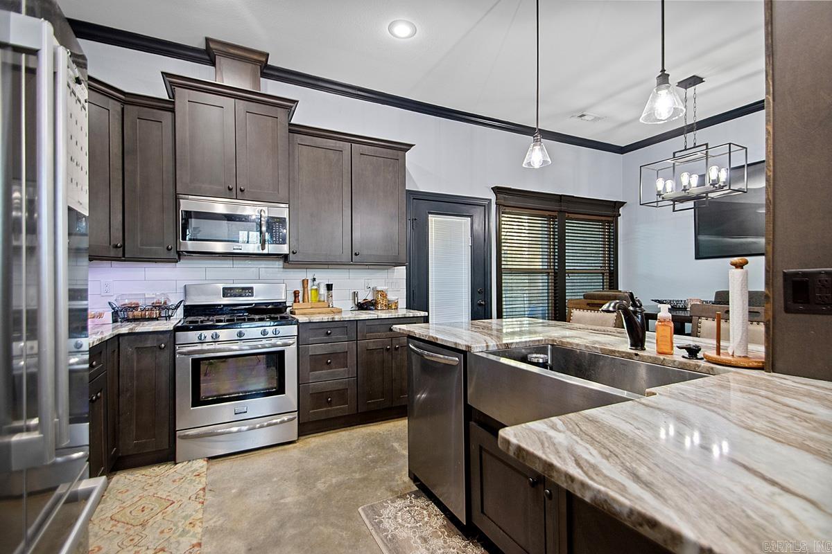 2713 Johnswood Village  Bryant, AR