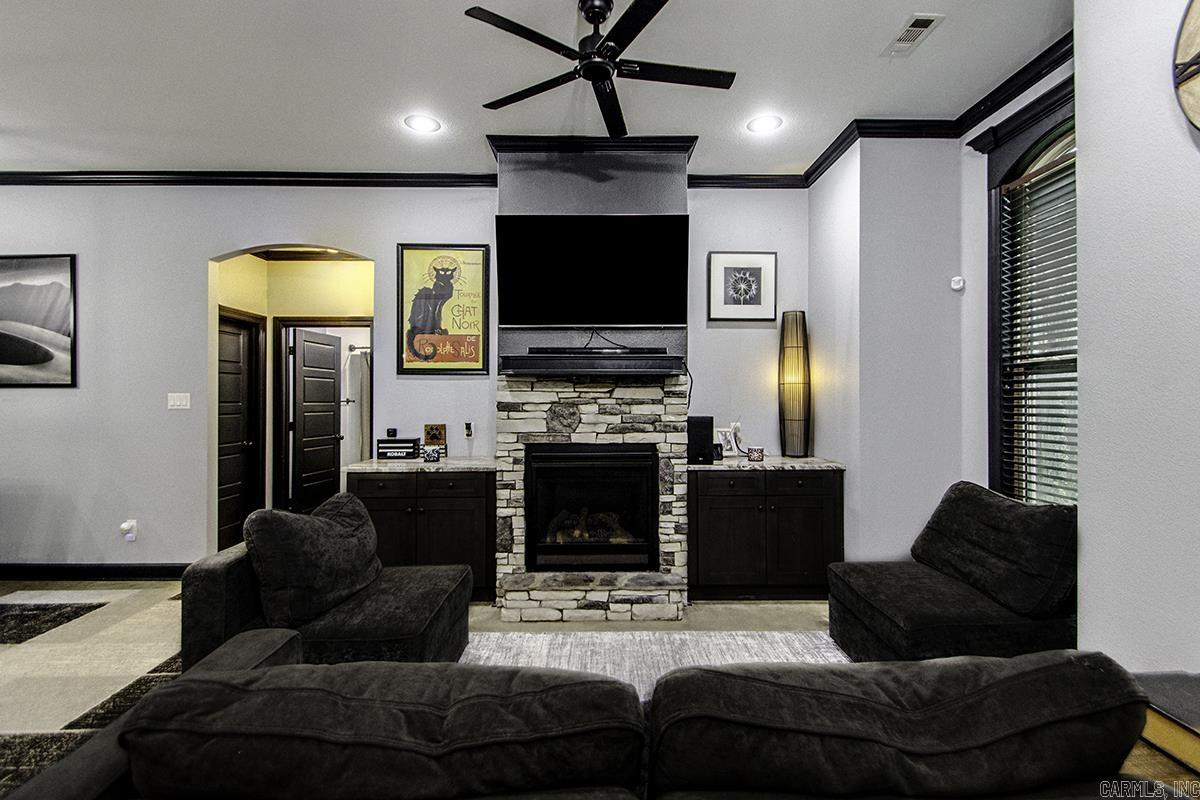 2713 Johnswood Village Drive Bryant, AR 72022