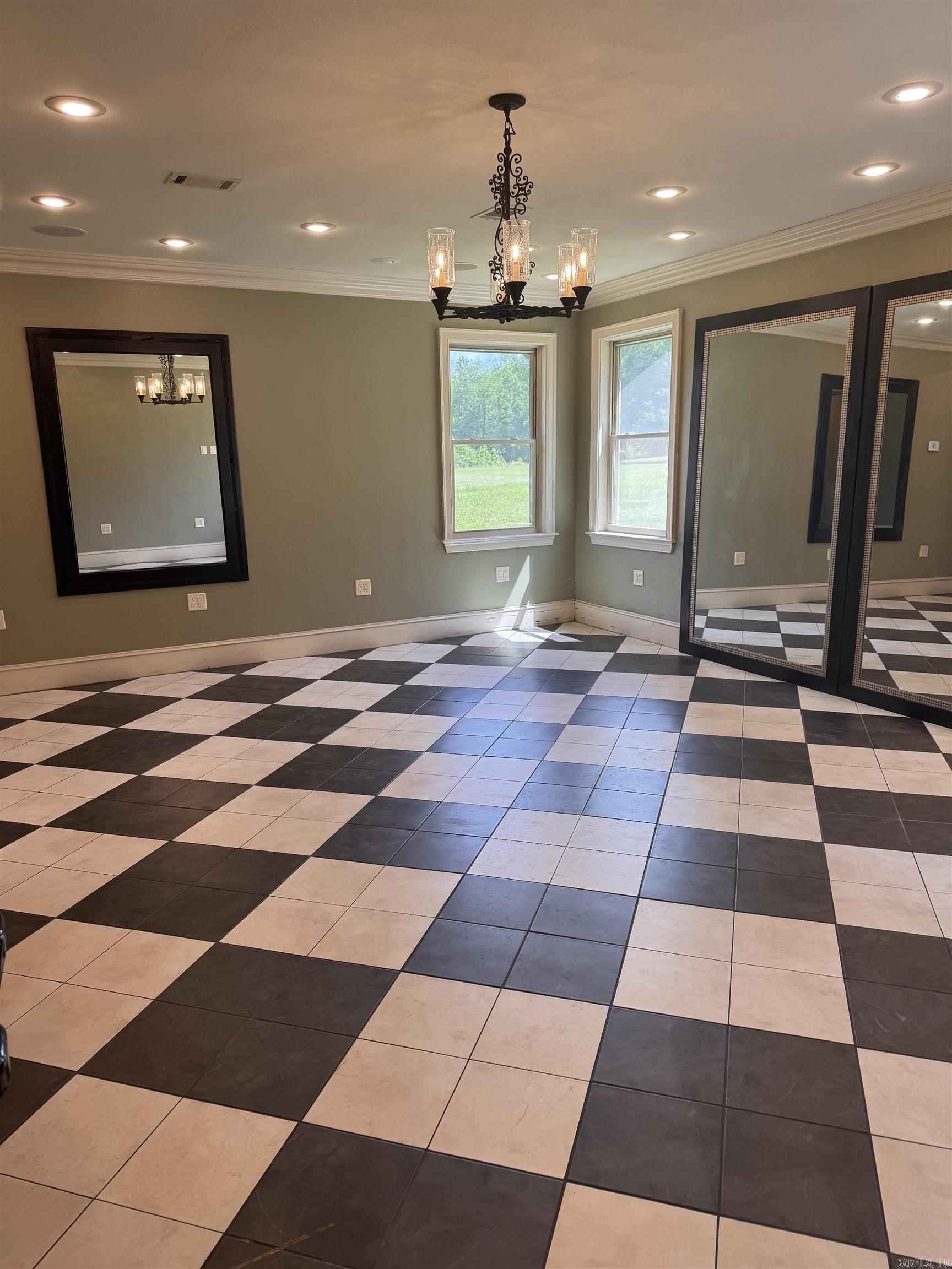 4 Lake St.  Greenbrier, AR