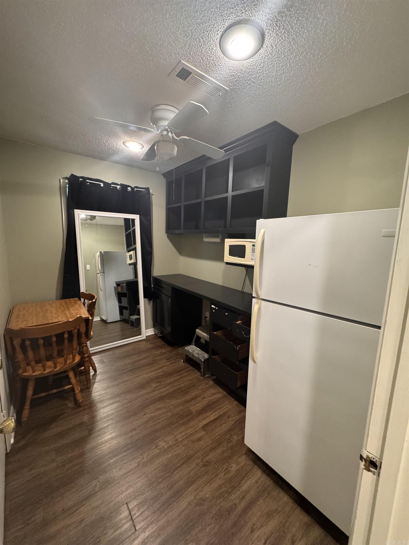 4 Lake St.  Greenbrier, AR