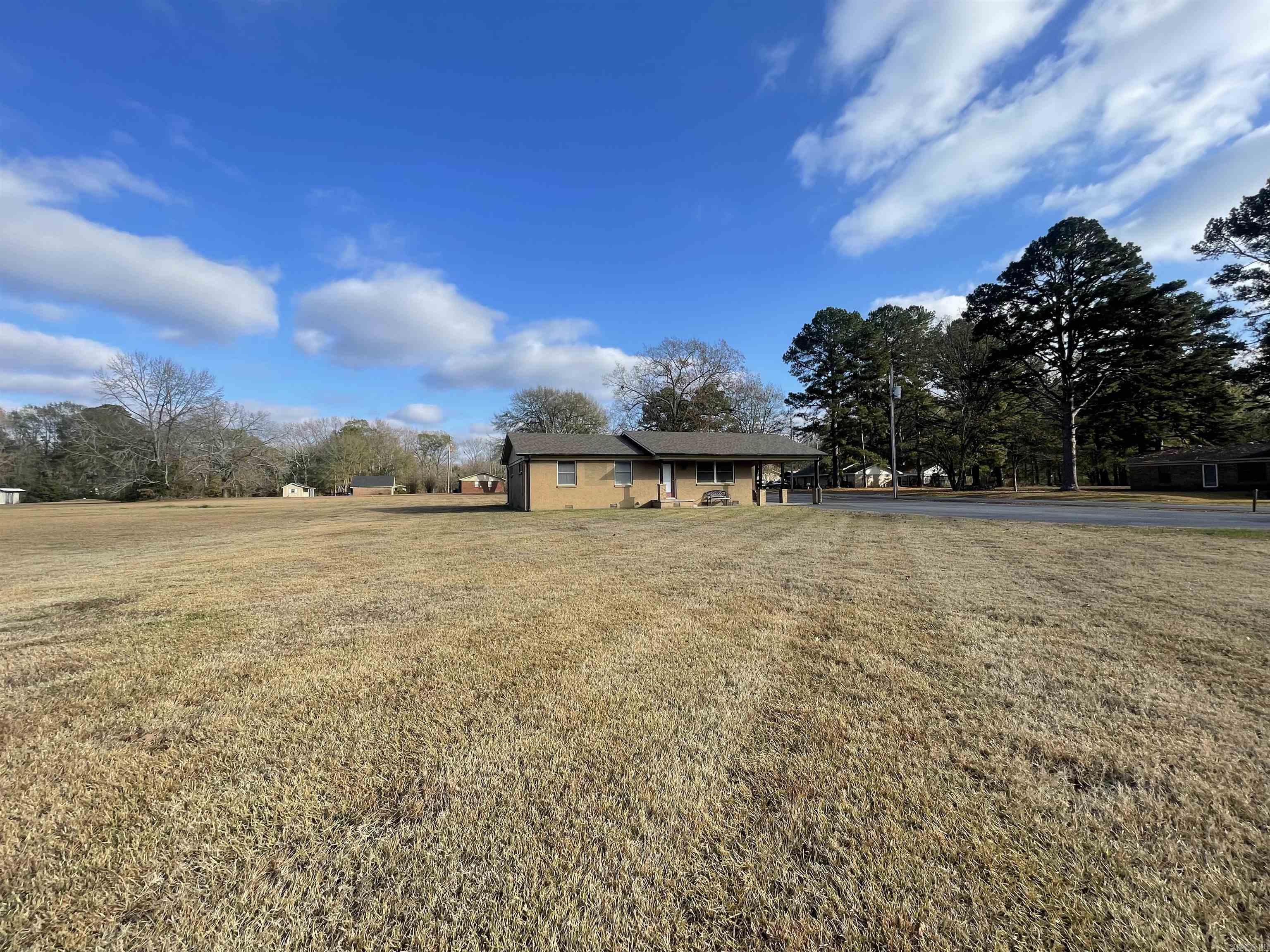 4 Lake St.  Greenbrier, AR