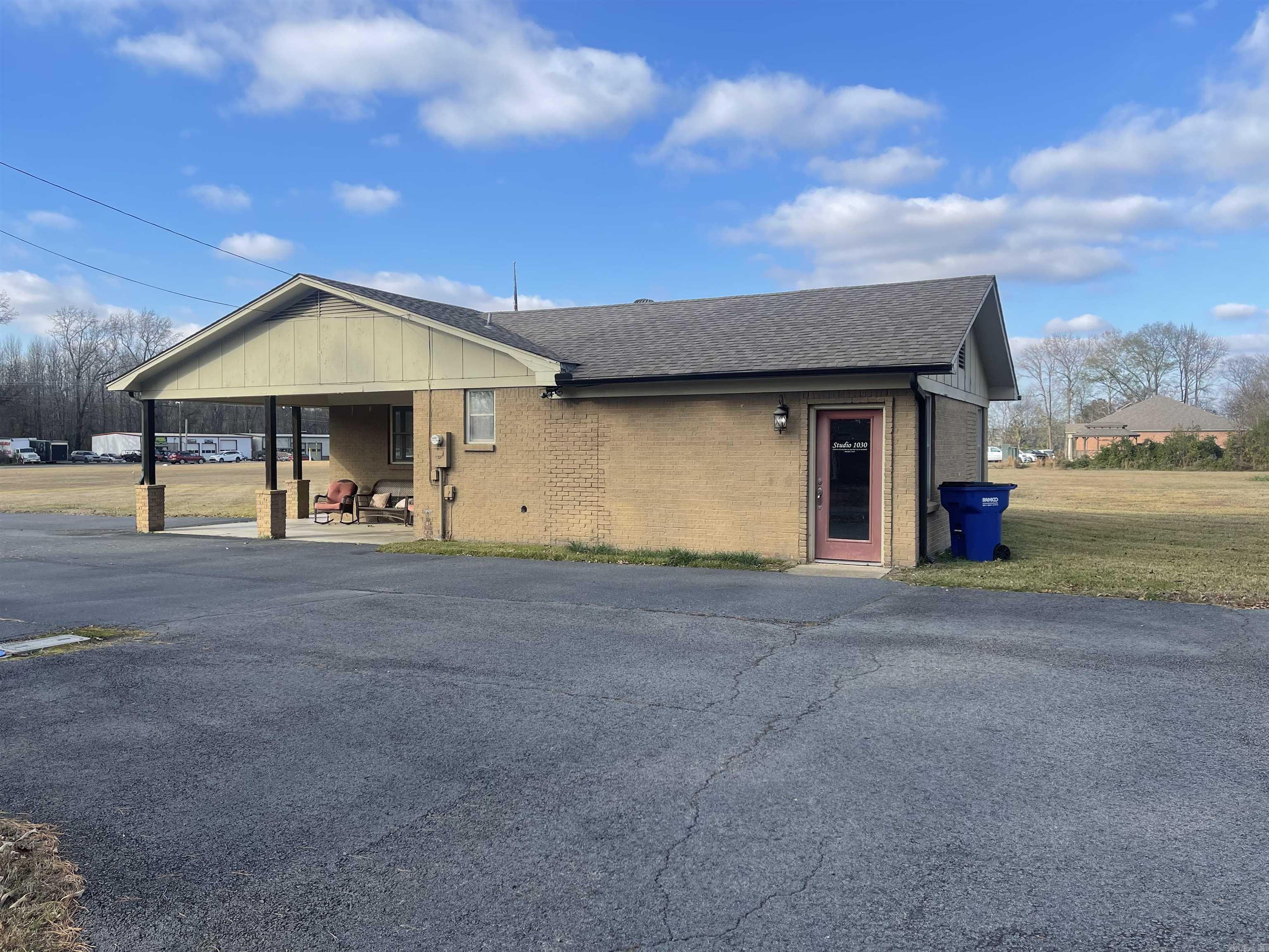 4 Lake St.  Greenbrier, AR