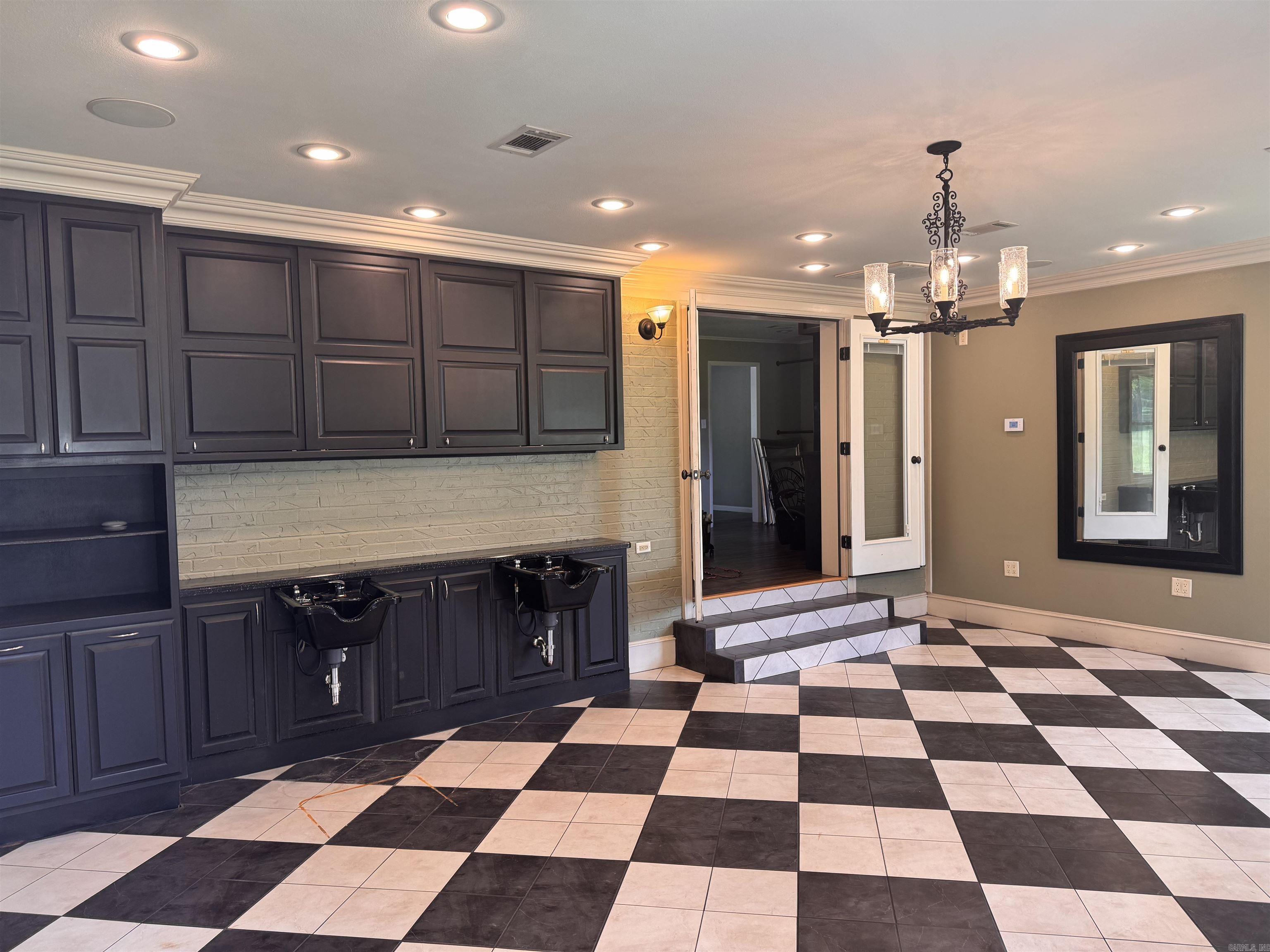 4 Lake St.  Greenbrier, AR