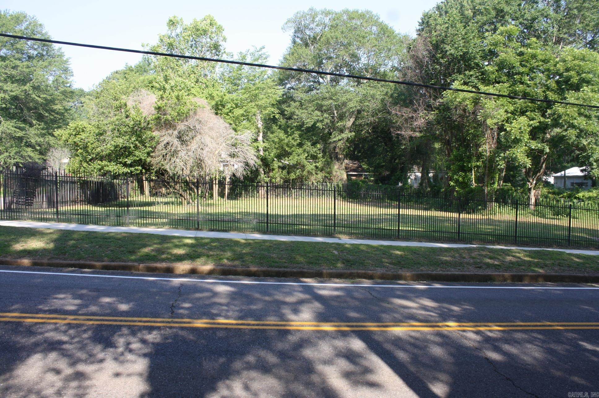 303 N 4th  Nashville, AR