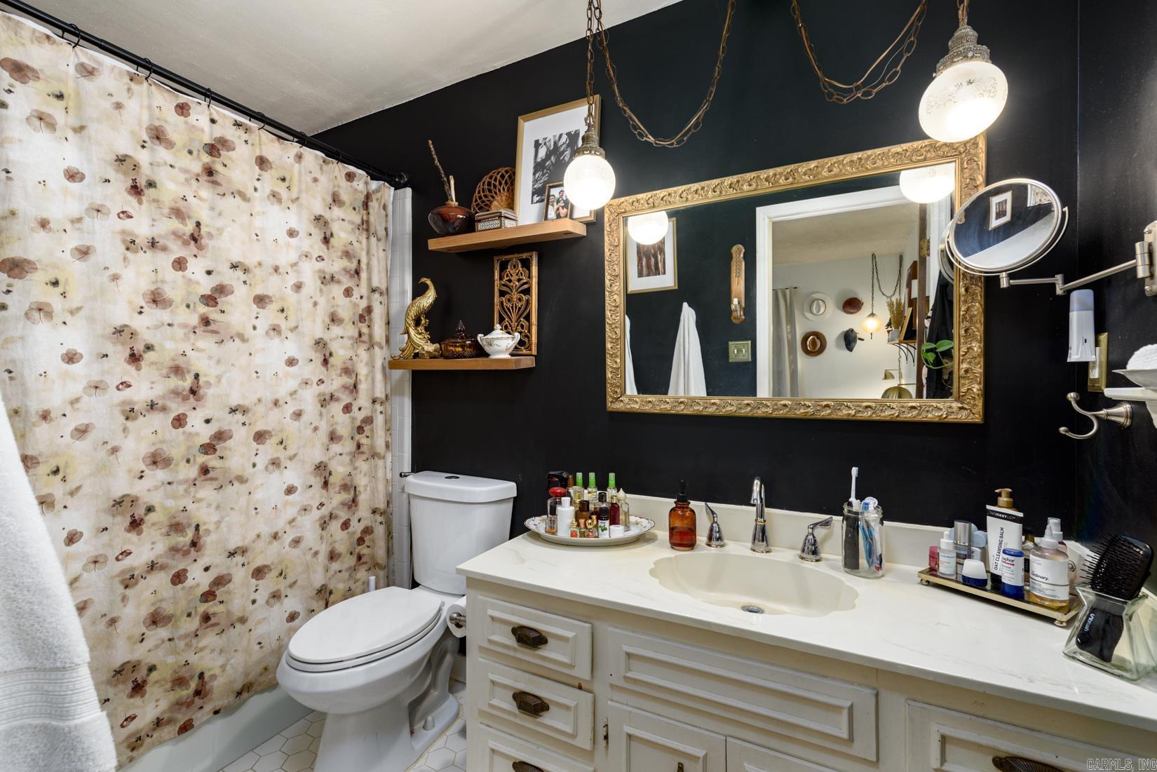 1215 Old Charter Court Little Rock, AR 72211