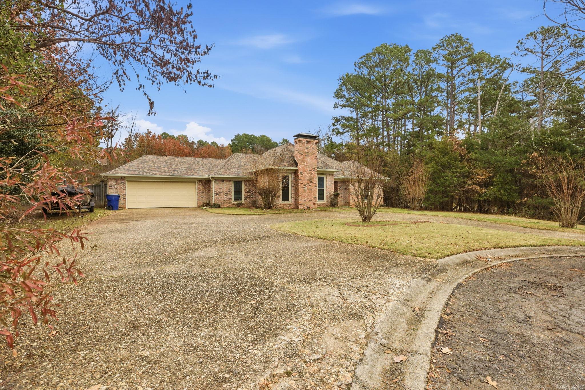 24 Winona Dr  Maumelle, AR