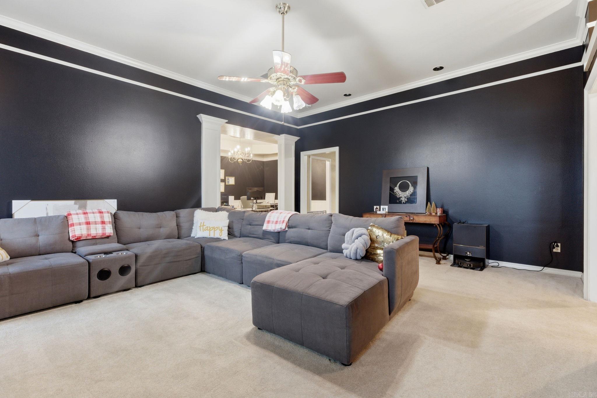 24 Winona Dr  Maumelle, AR