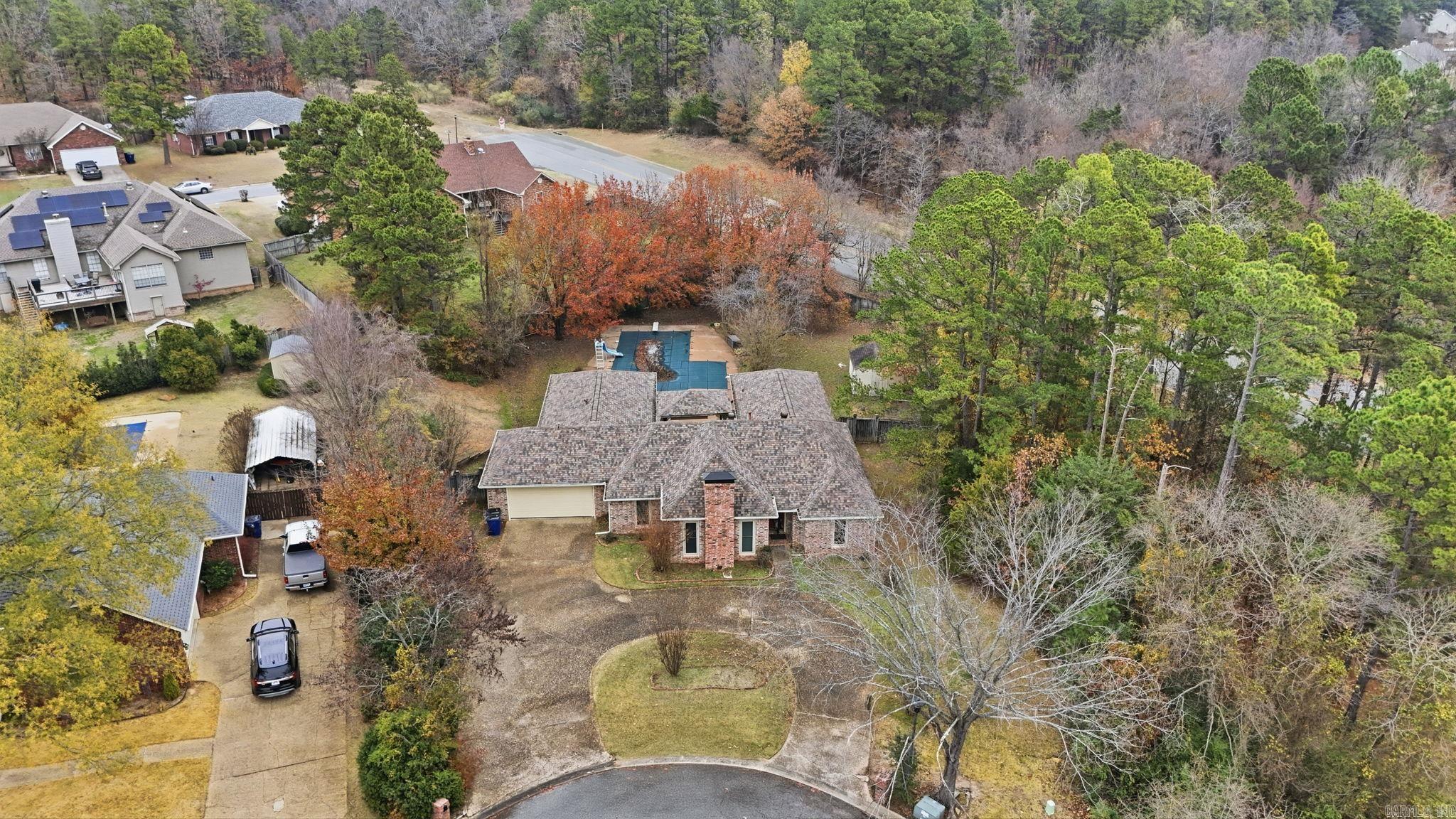 24 Winona Dr  Maumelle, AR