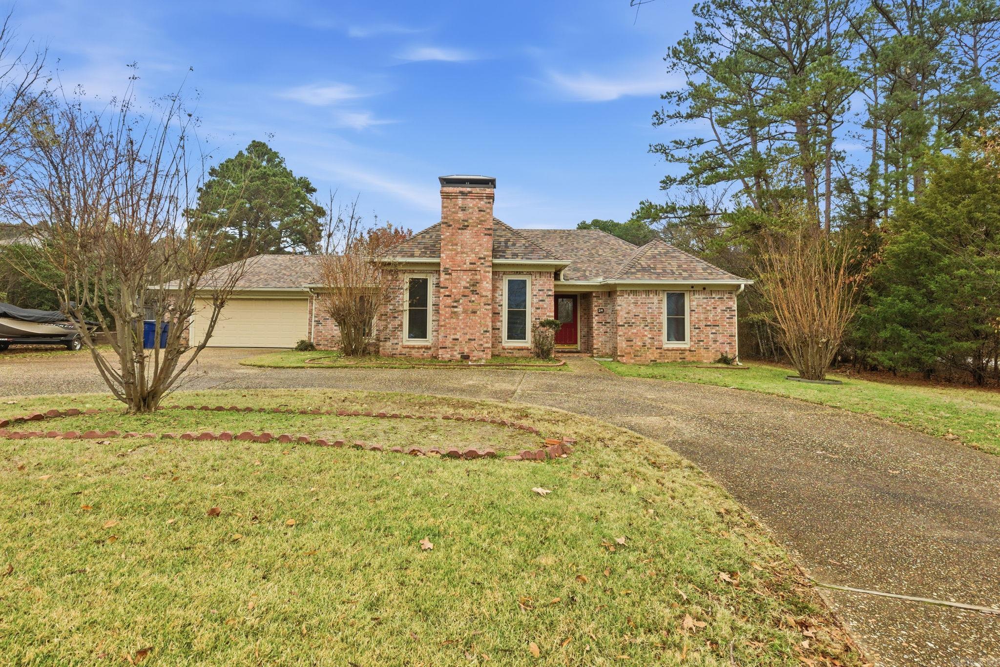 24 Winona Dr  Maumelle, AR