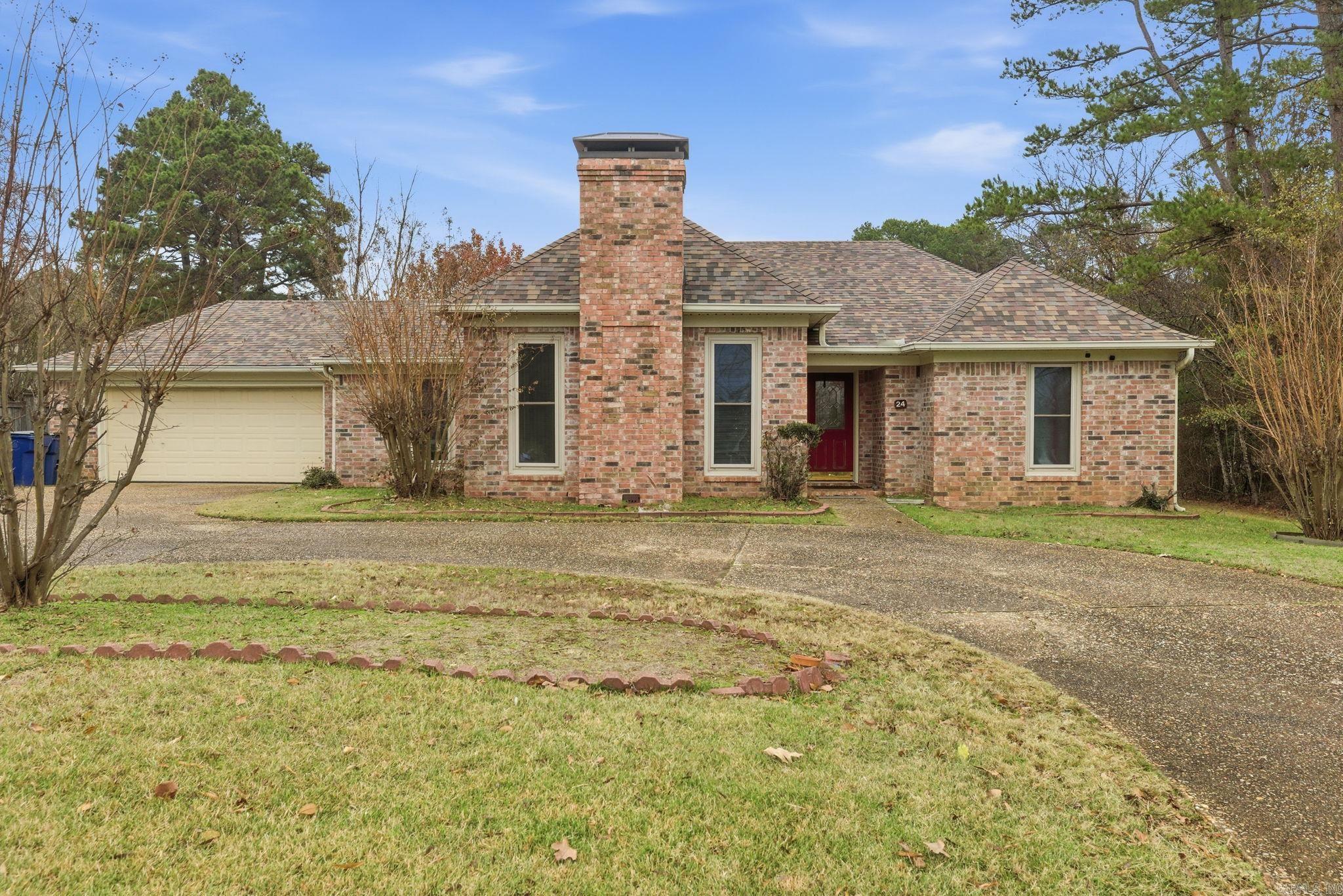 24 Winona Dr  Maumelle, AR