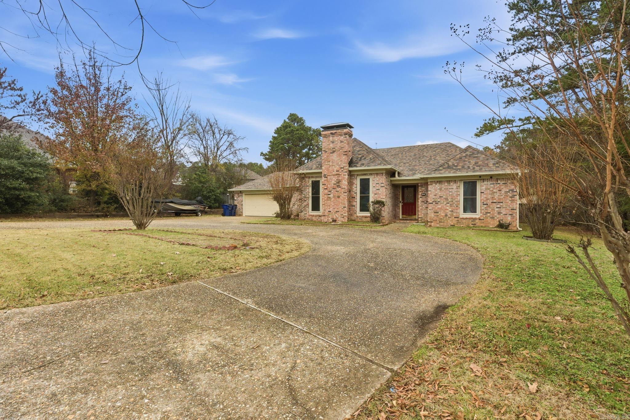 24 Winona Dr  Maumelle, AR