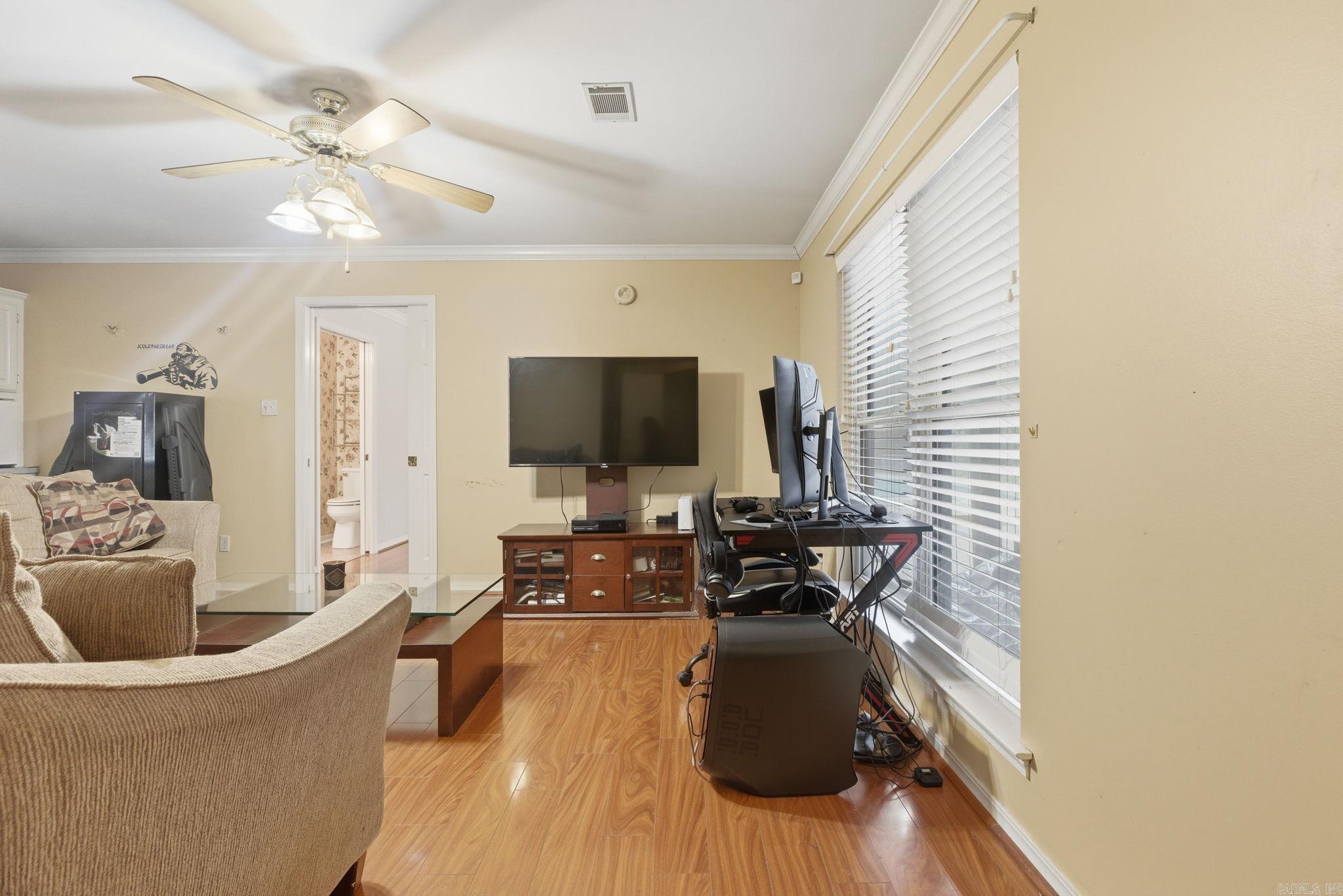 24 Winona Dr  Maumelle, AR