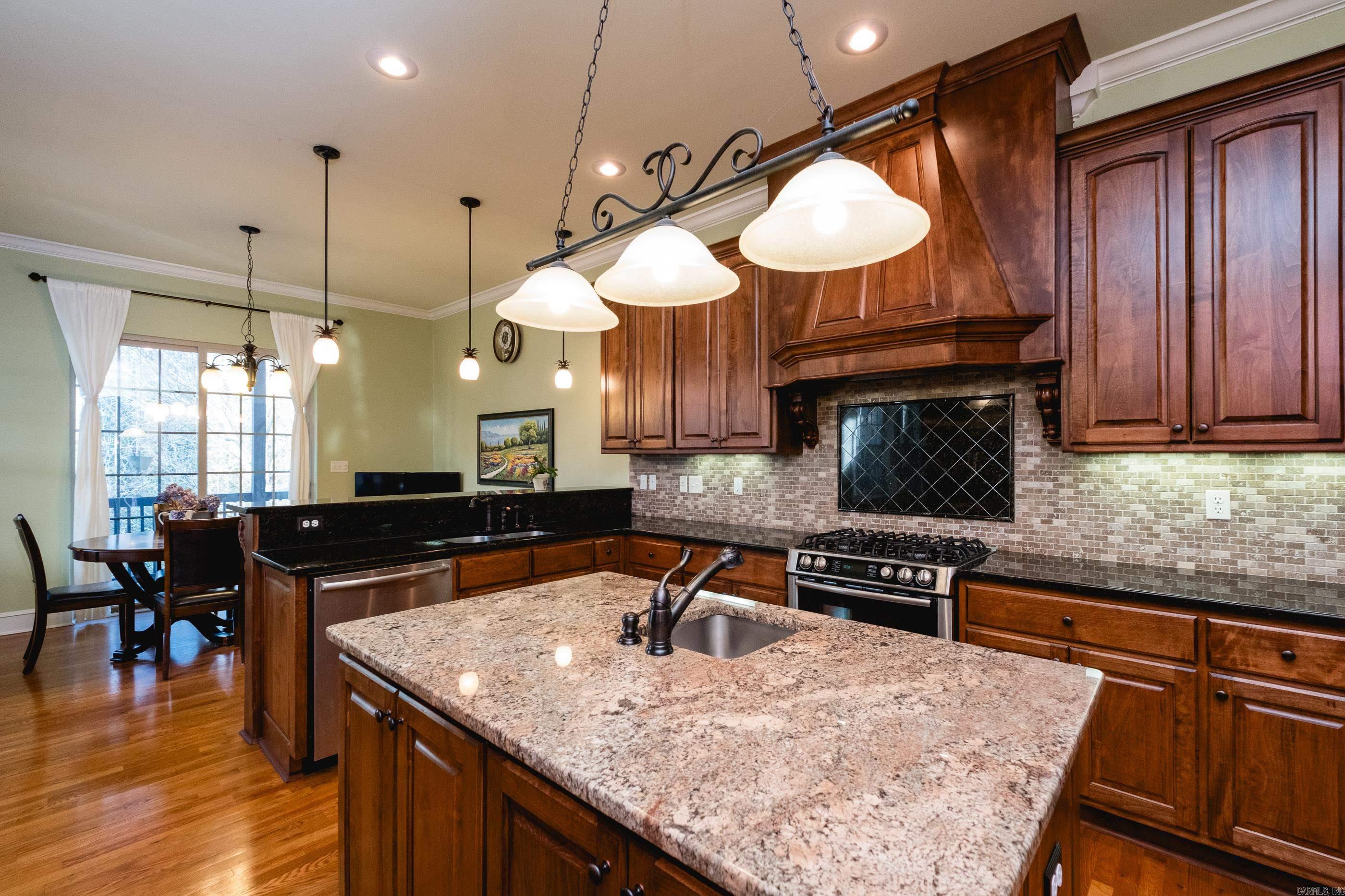 26 Alton Ln Little Rock, AR 72211