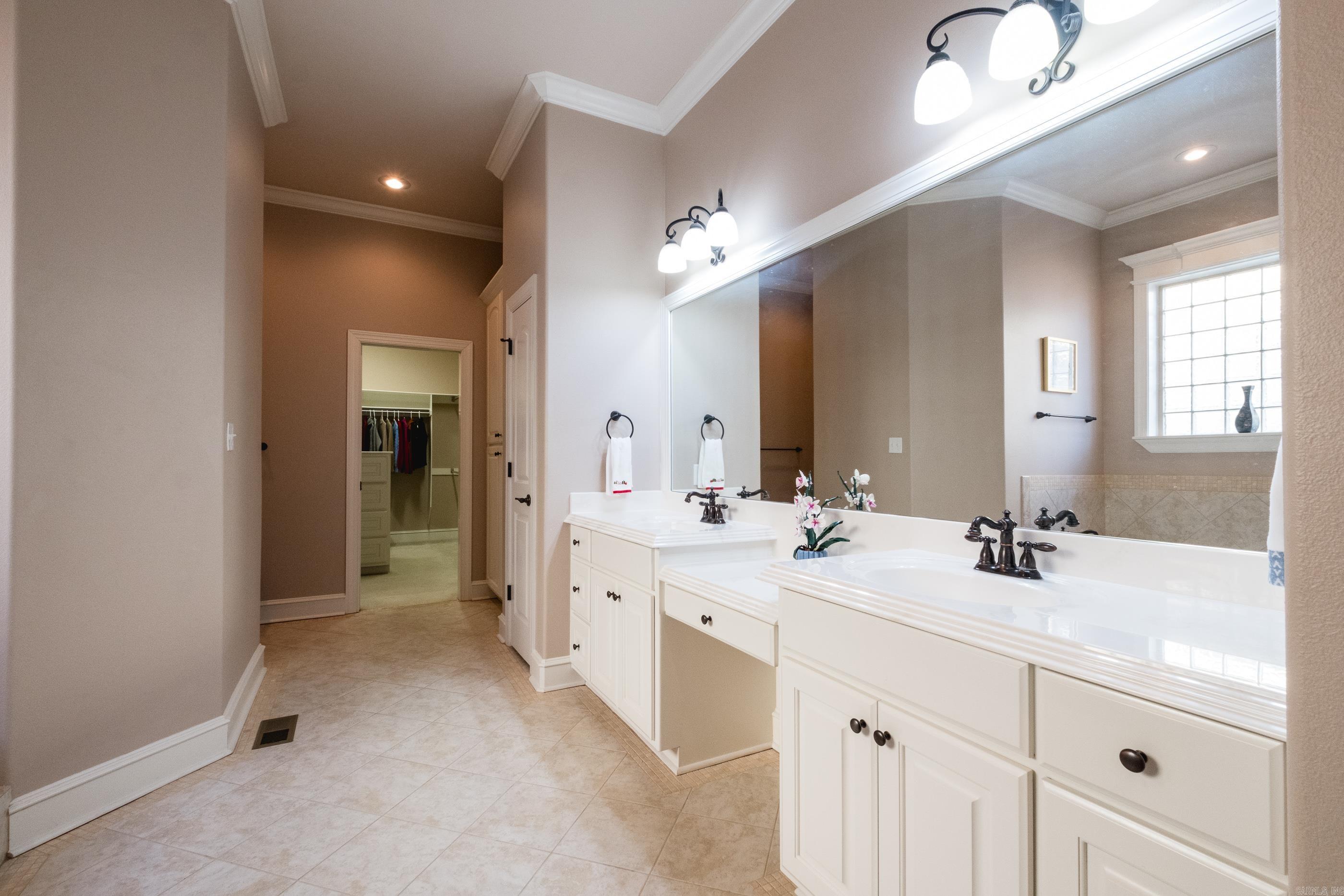 26 Alton Ln Little Rock, AR 72211