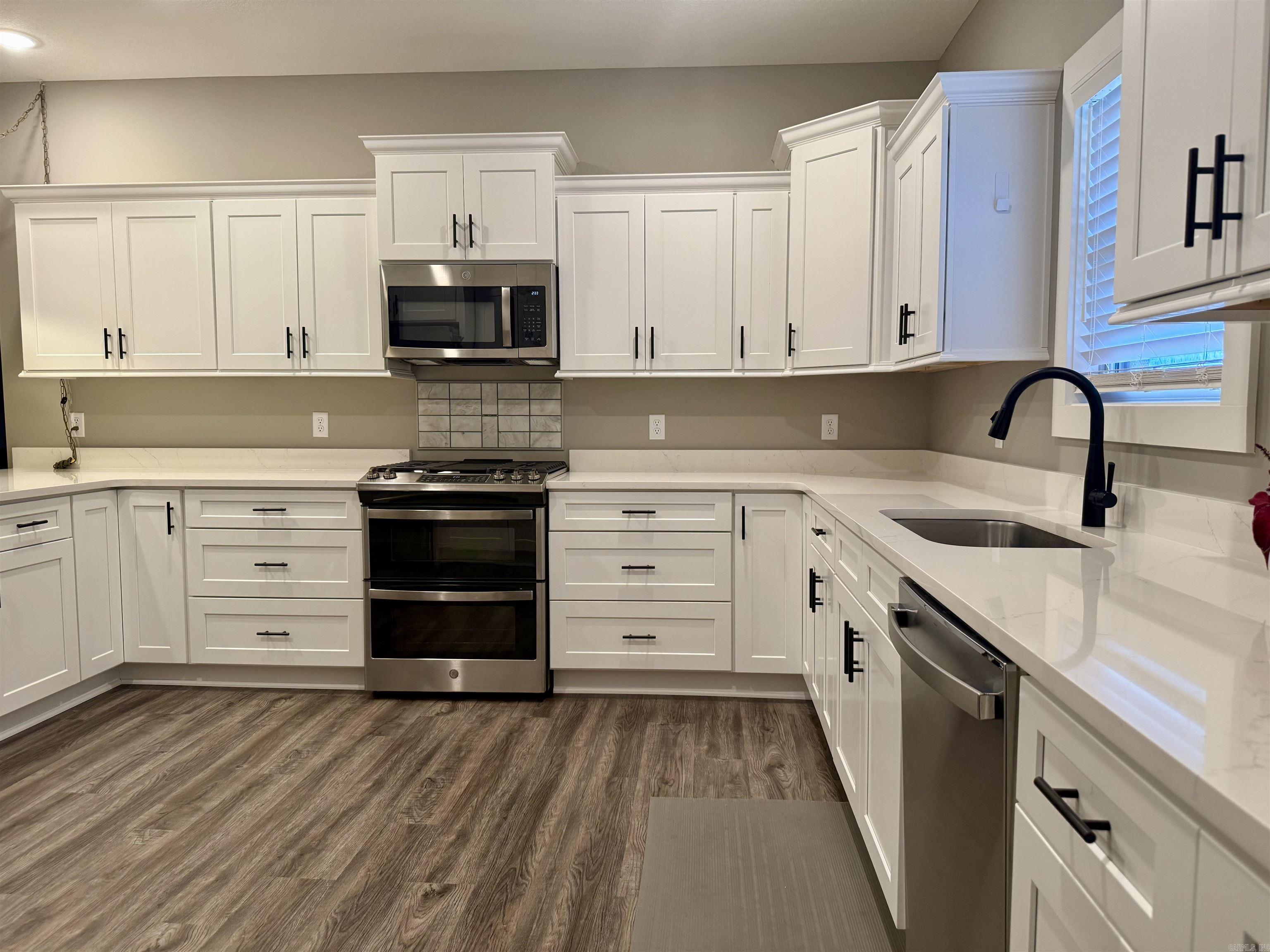 128 Clearwater Drive Brookland, AR 72417