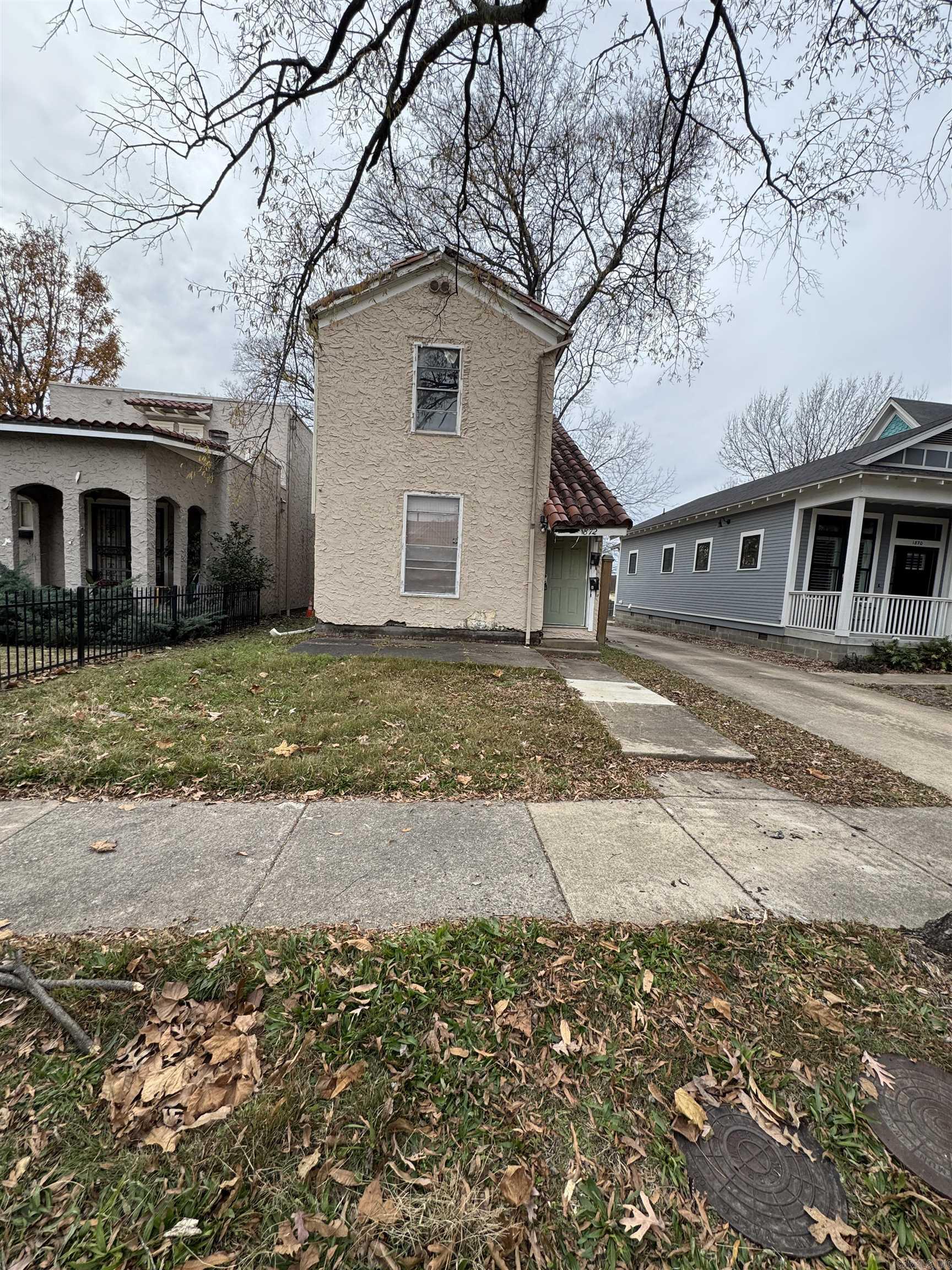 1872 S Gaines  Little Rock, AR