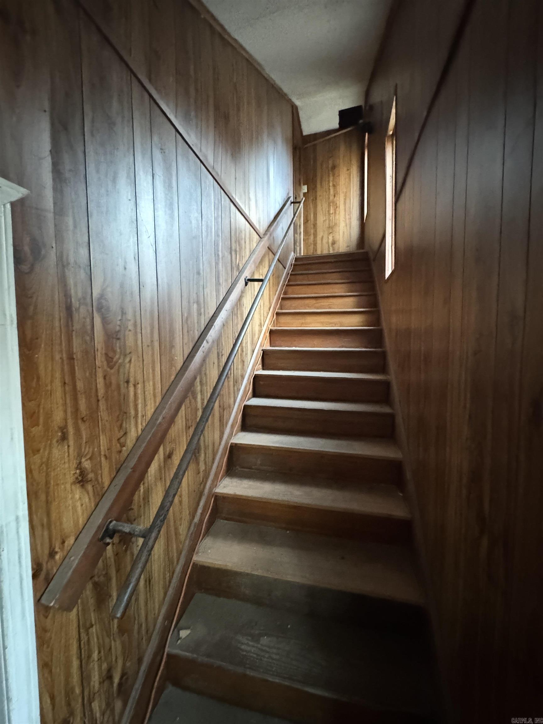 1872 S Gaines  Little Rock, AR