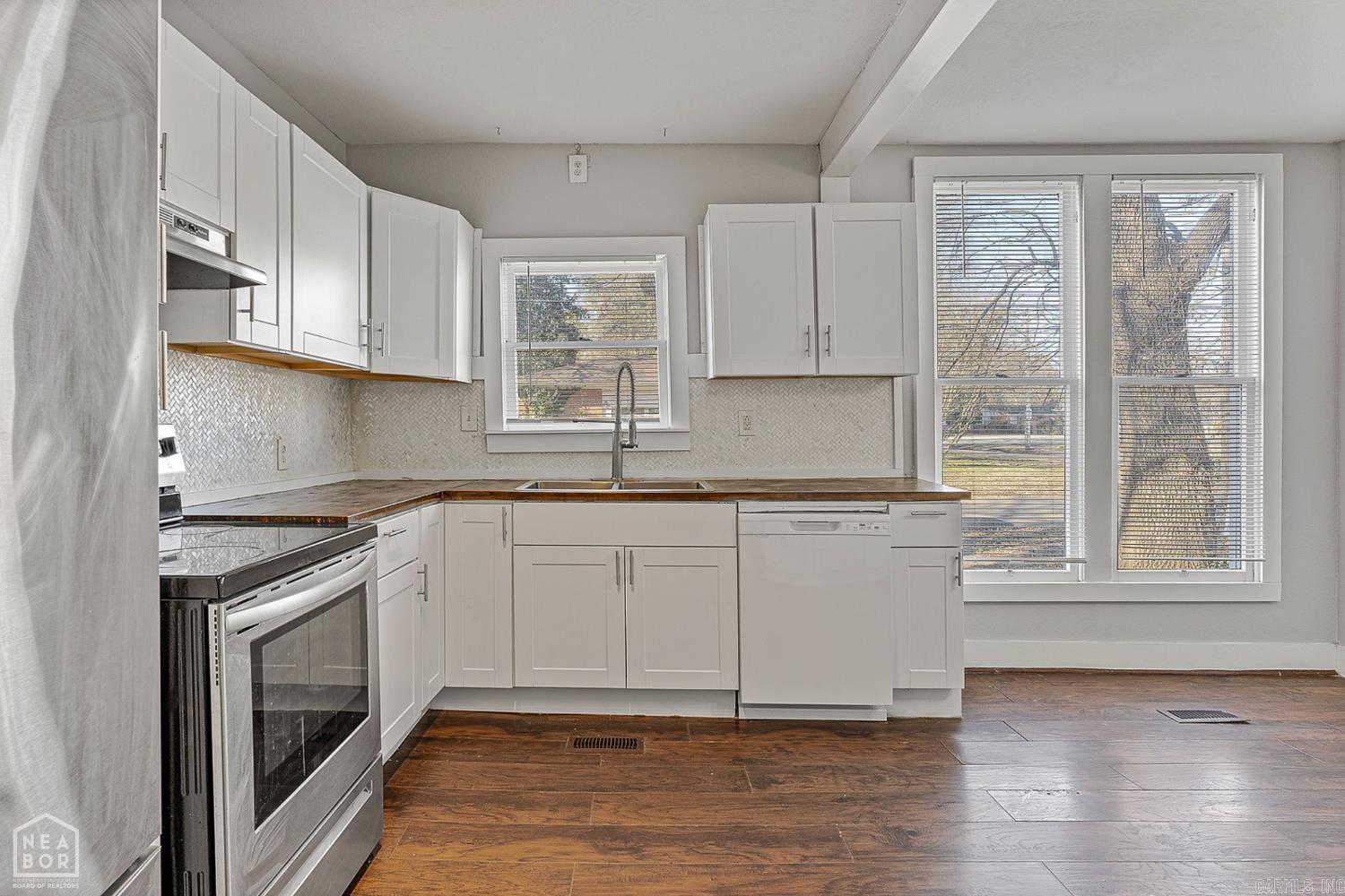 827 W Monroe  Jonesboro, AR