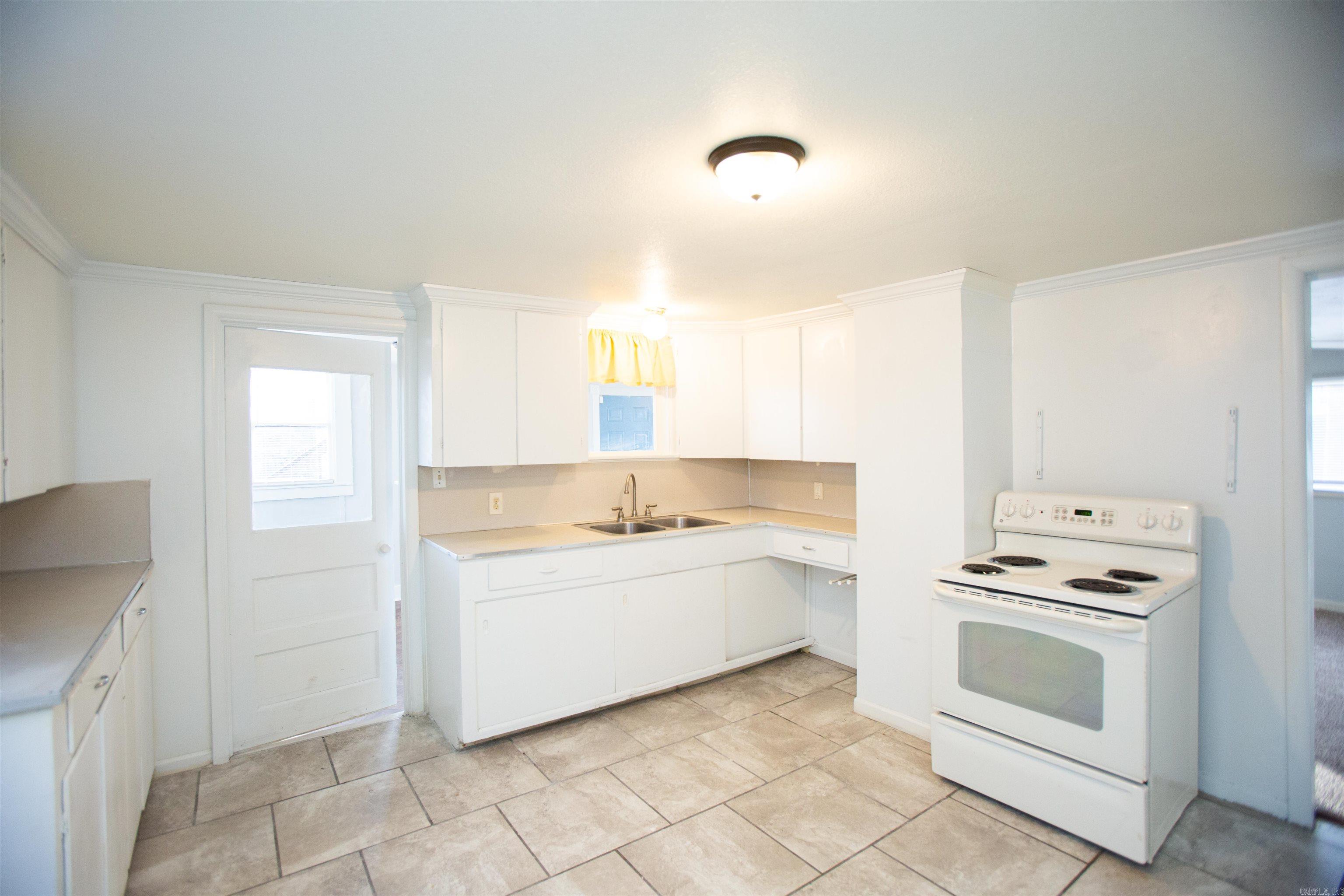 3709 W 12th  Little Rock, AR